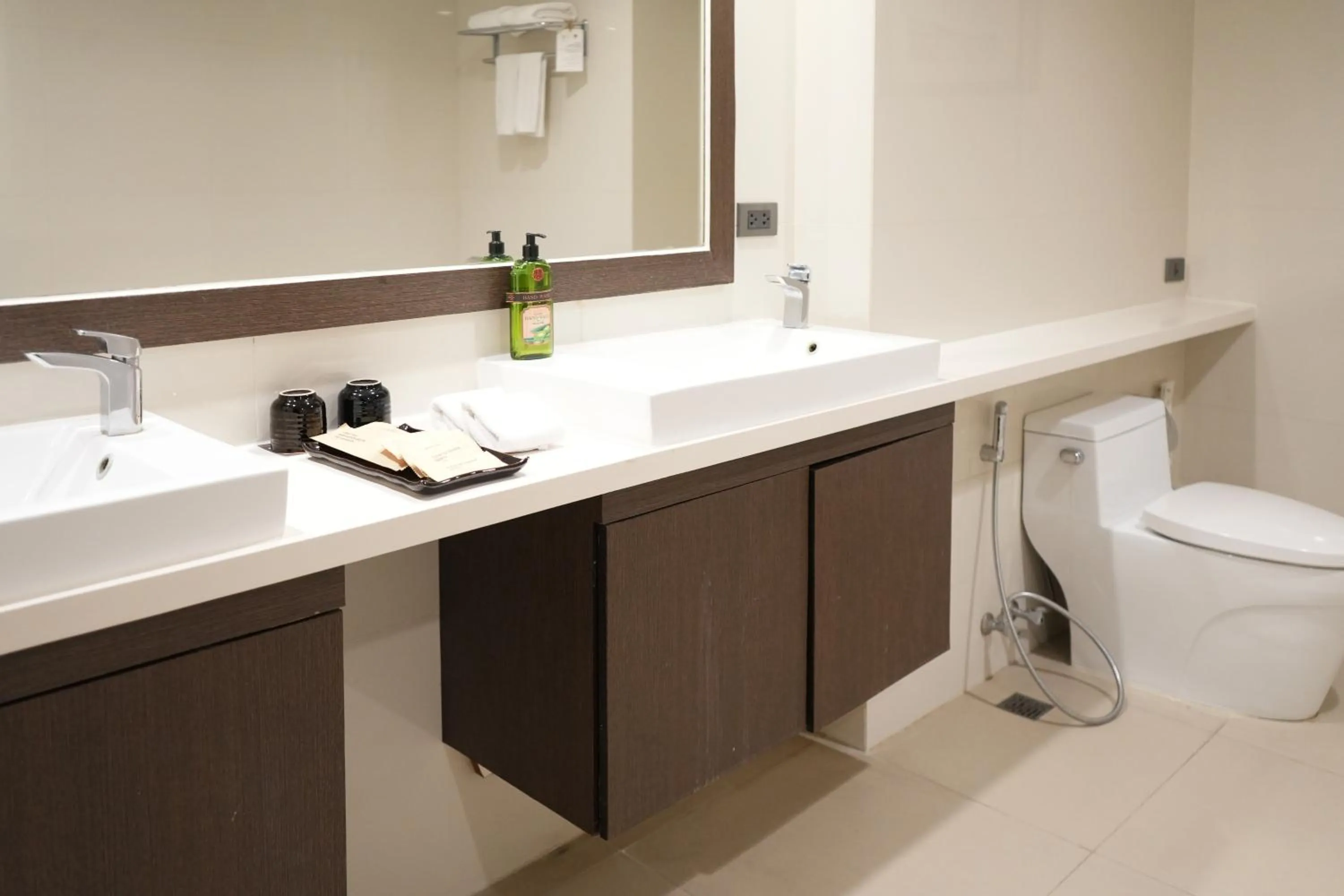 Bathroom in Royal Suite Hotel Bangkok