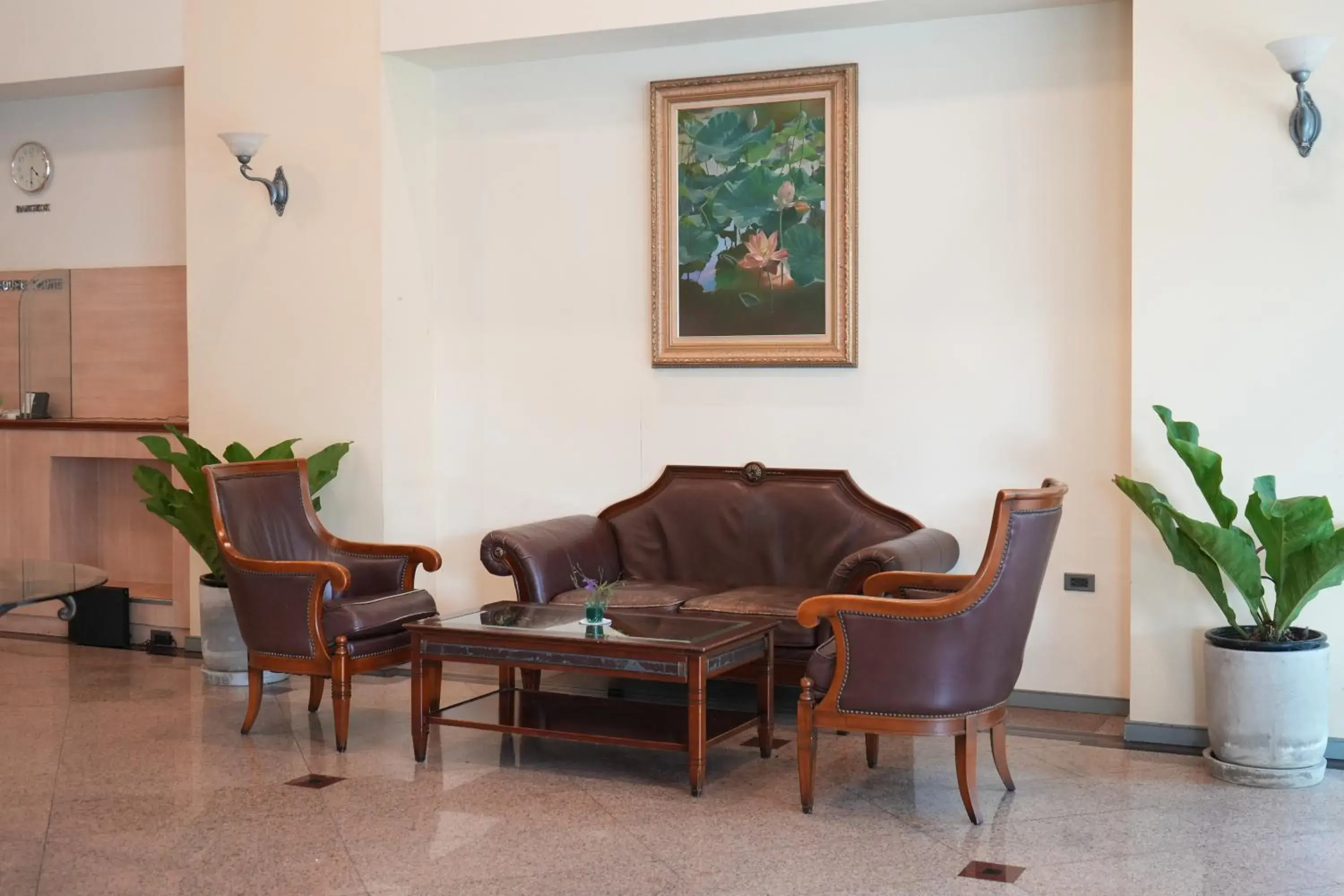 Lobby or reception in Royal Suite Hotel Bangkok Lobby or reception in Royal Suite Hotel Bangkok