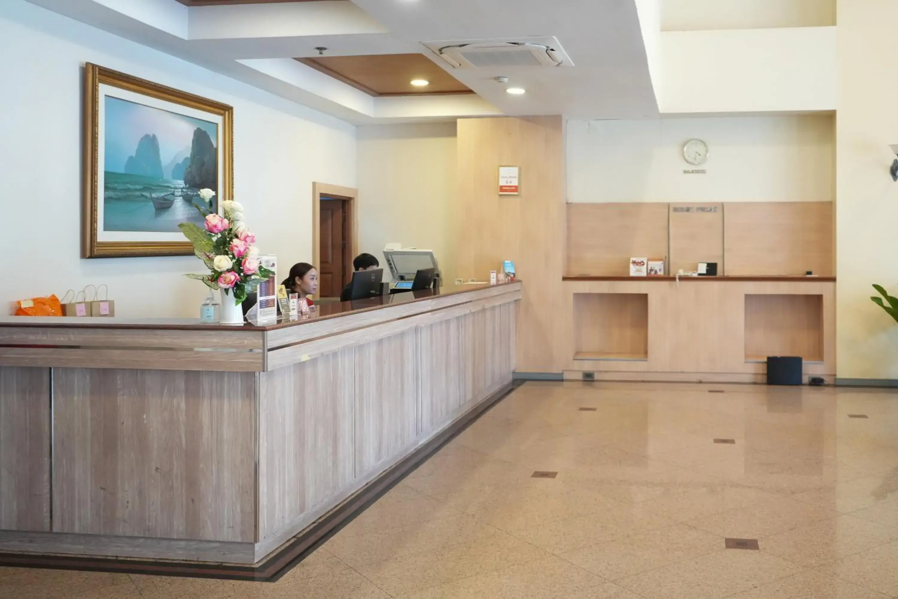 Lobby or reception in Royal Suite Hotel Bangkok Lobby or reception in Royal Suite Hotel Bangkok