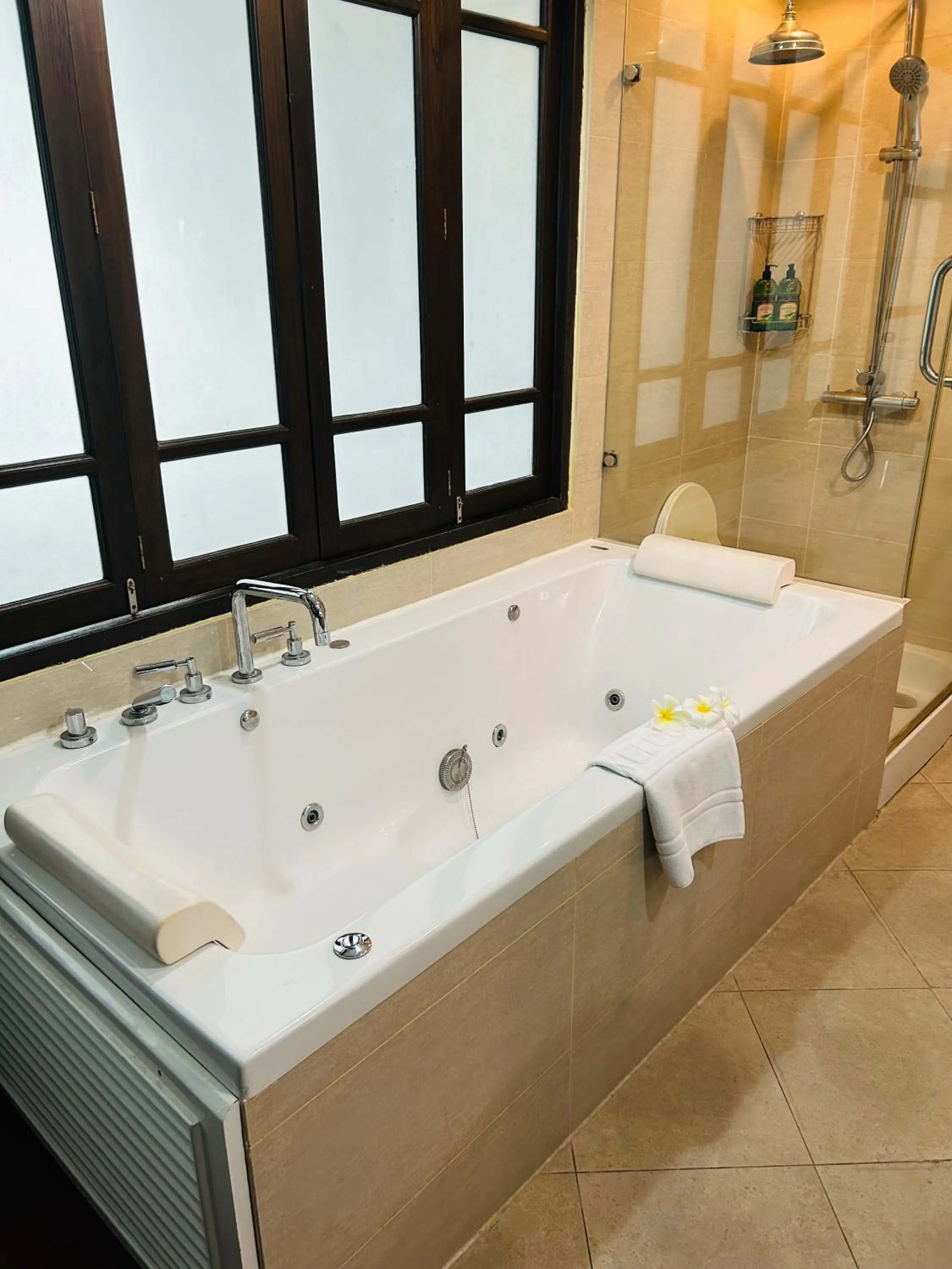 Bath in Royal Suite Hotel Bangkok