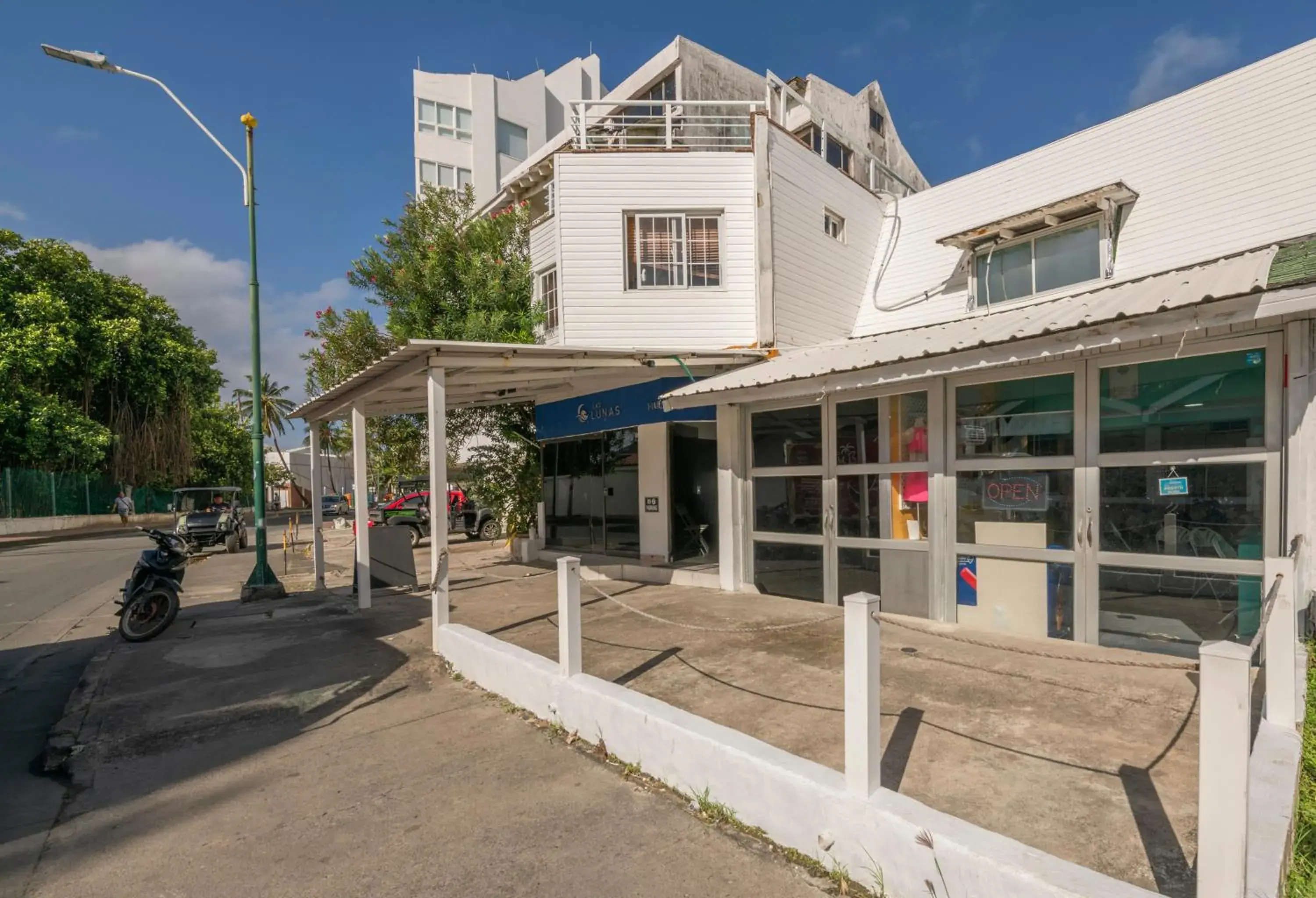 Property building in Hotel Las Lunas Property building in Hotel Las Lunas