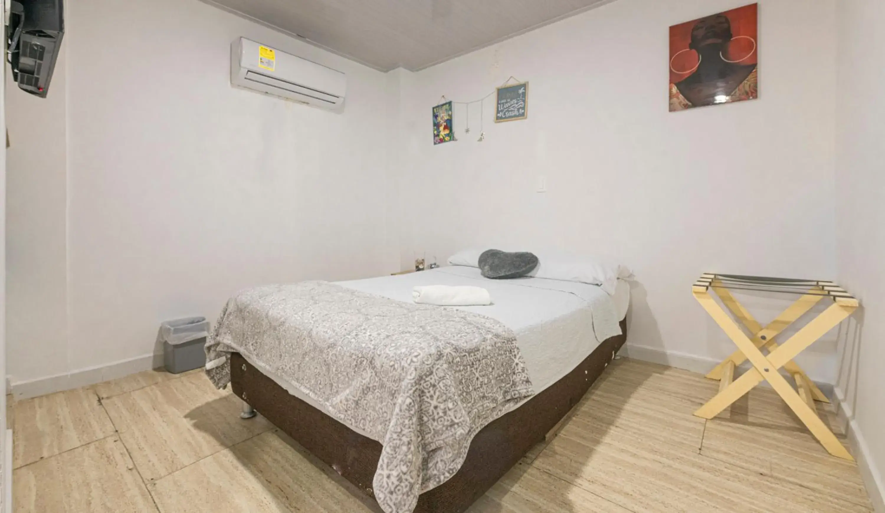 Double Room with Private Bathroom in Hotel Las Lunas Double Room with Private Bathroom in Hotel Las Lunas