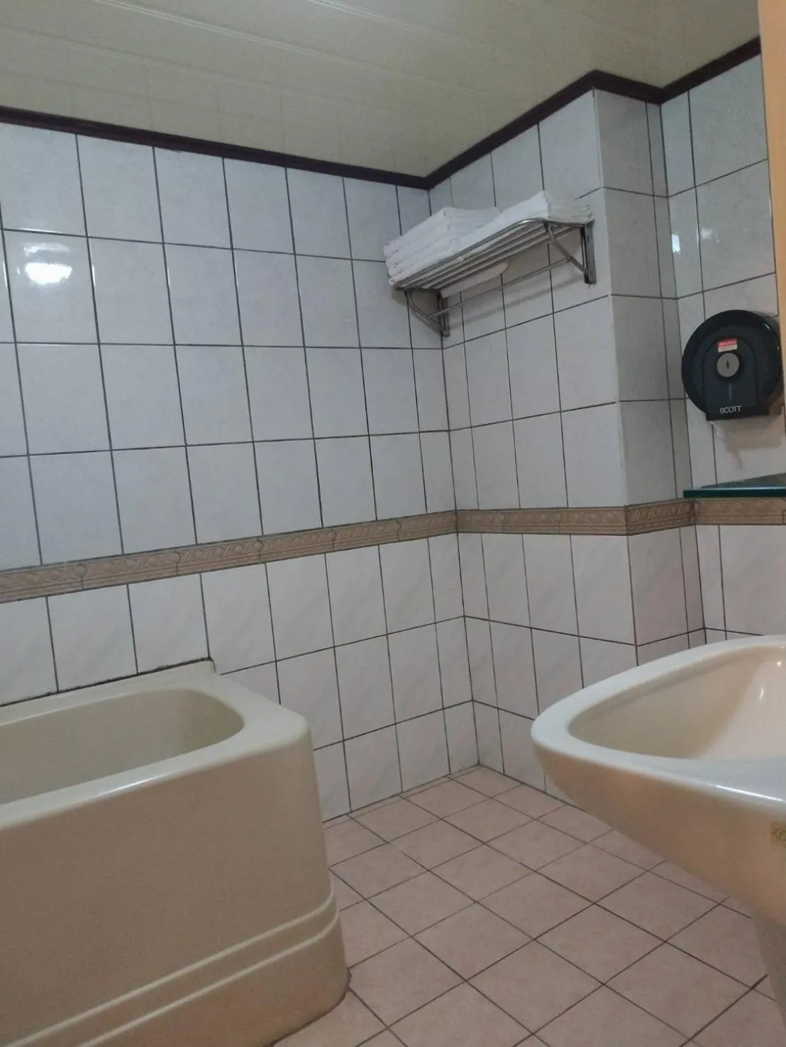 Bathroom in Guan Lun Hotel