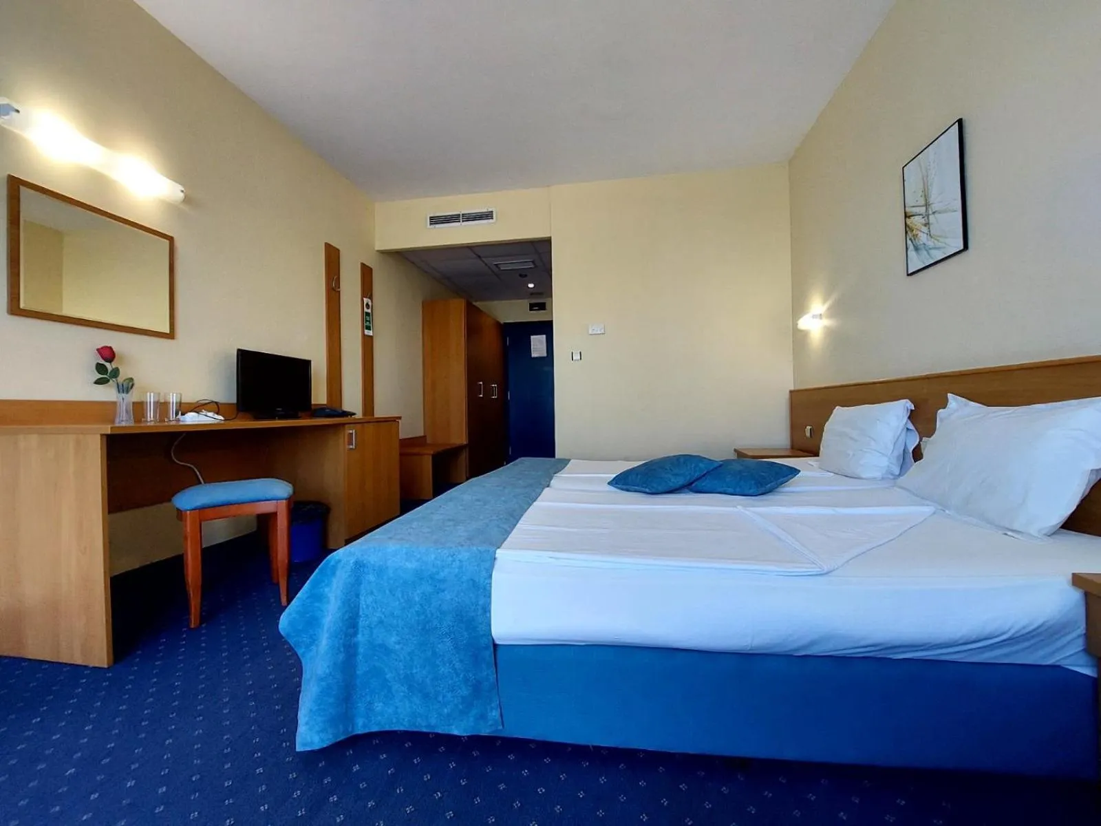 TV and multimedia, Bed in Aquamarine Hotel - All Inclusive