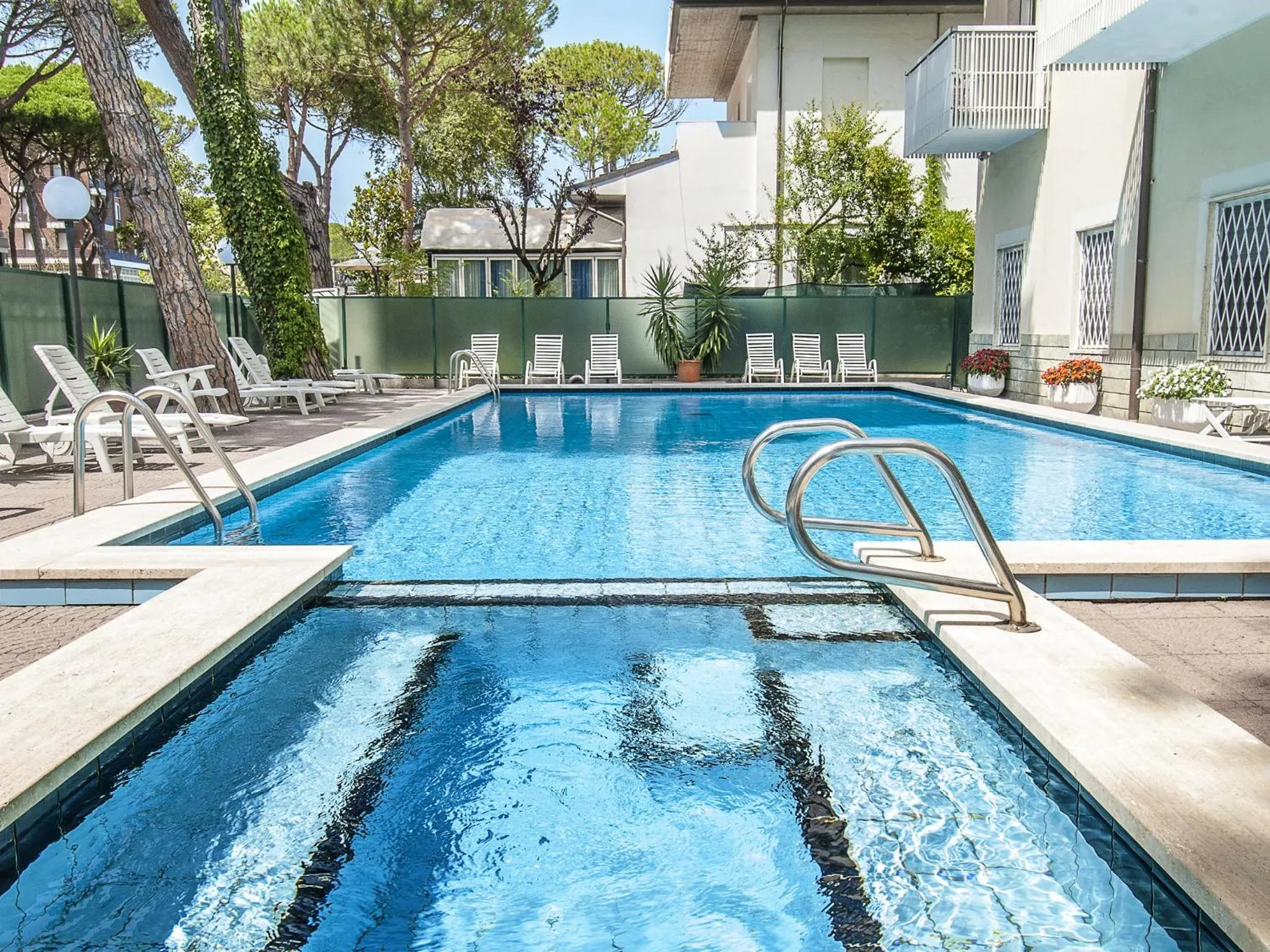 Swimming pool in Hotel Vela