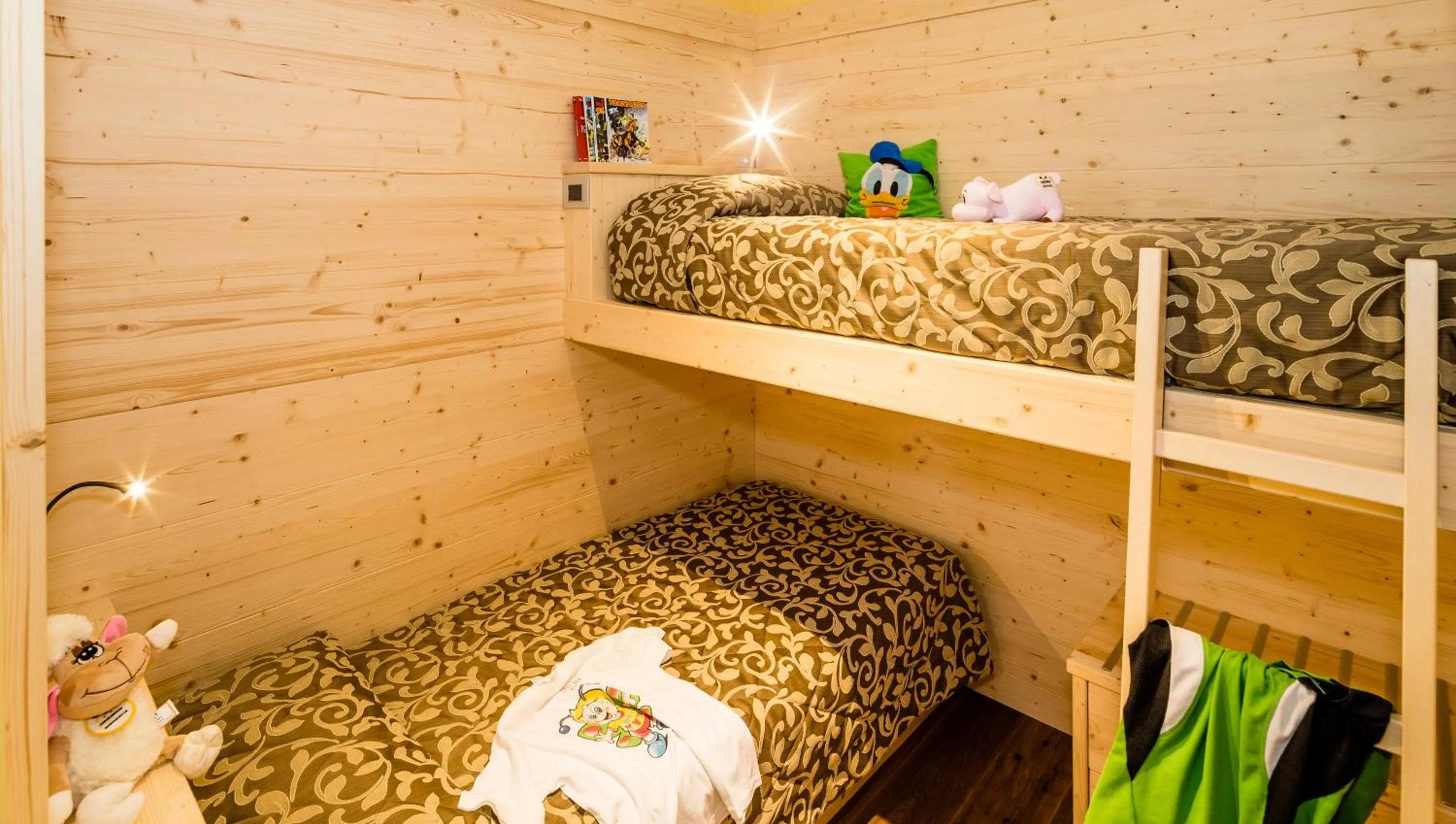 bunk bed, Bed in Family Hotel Serena