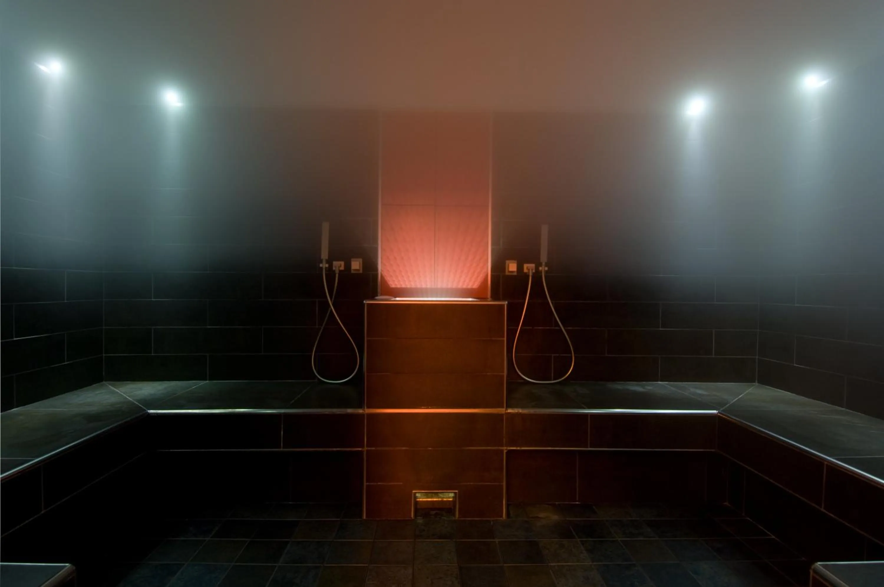 Spa and wellness centre/facilities in Family Hotel Serena