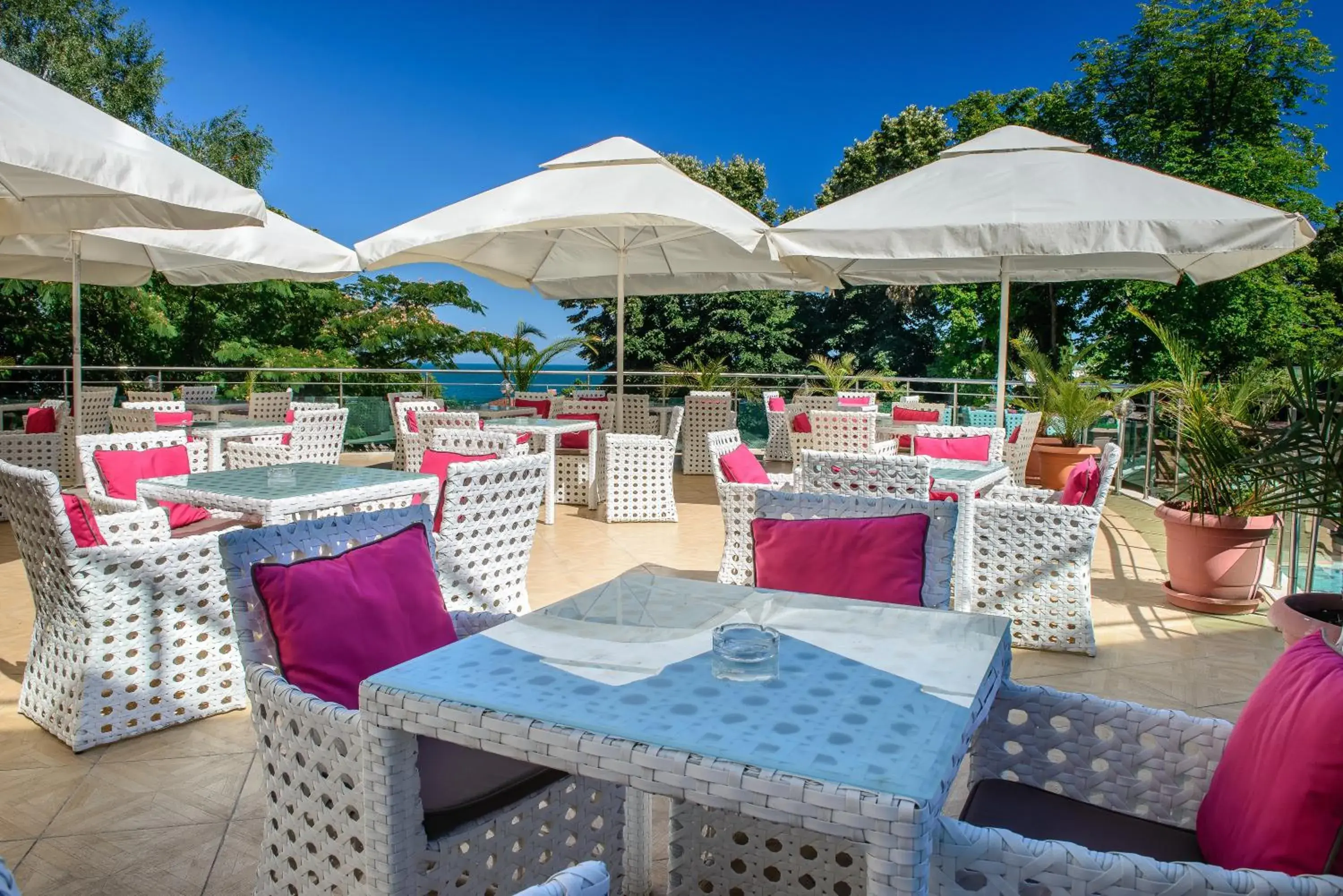 Lounge or bar in Marina Grand Beach Hotel - All Inclusive Plus Lounge or bar in Marina Grand Beach Hotel - All Inclusive Plus