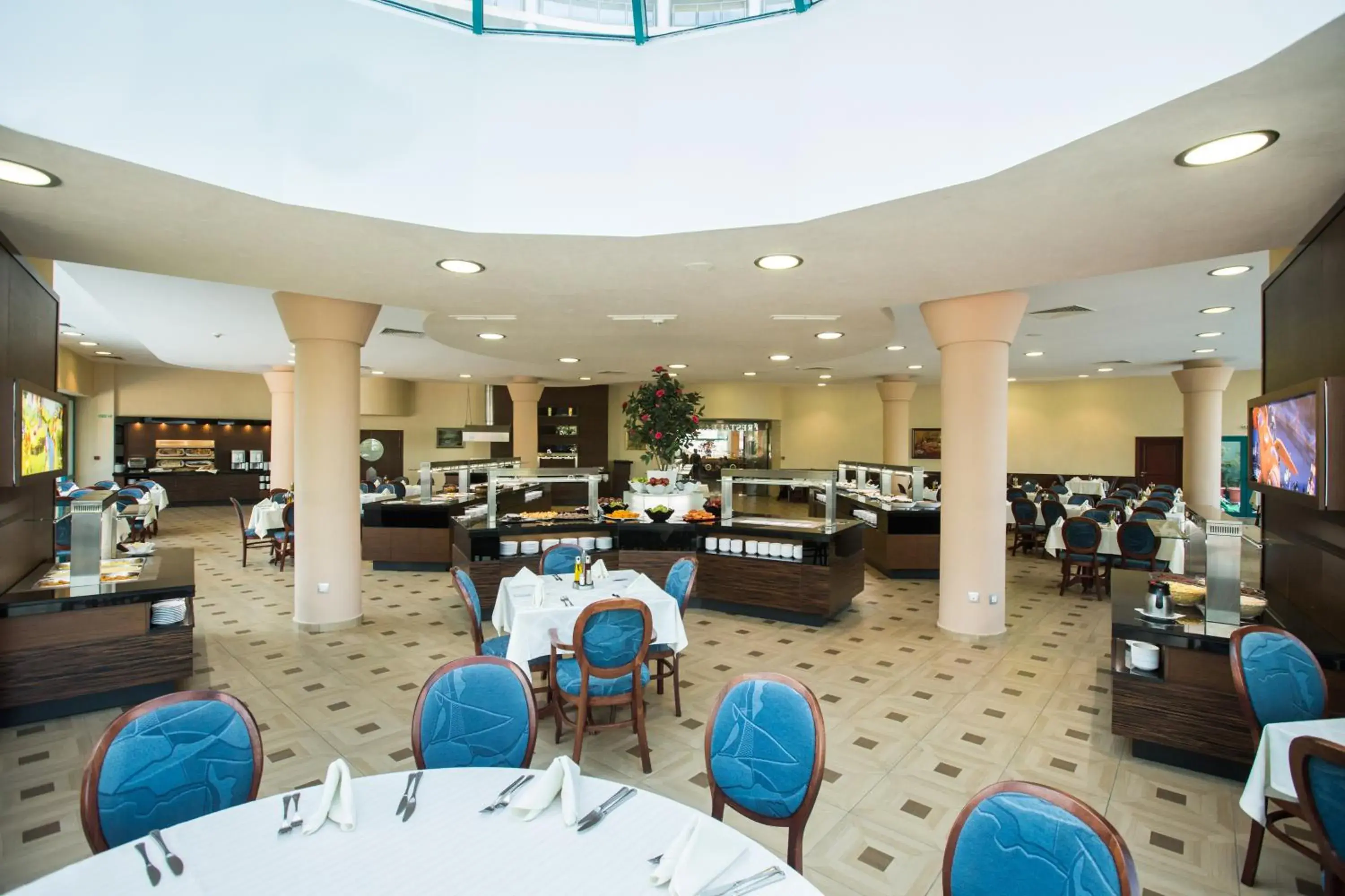 Restaurant/places to eat in Marina Grand Beach Hotel - All Inclusive Plus Restaurant/places to eat in Marina Grand Beach Hotel - All Inclusive Plus