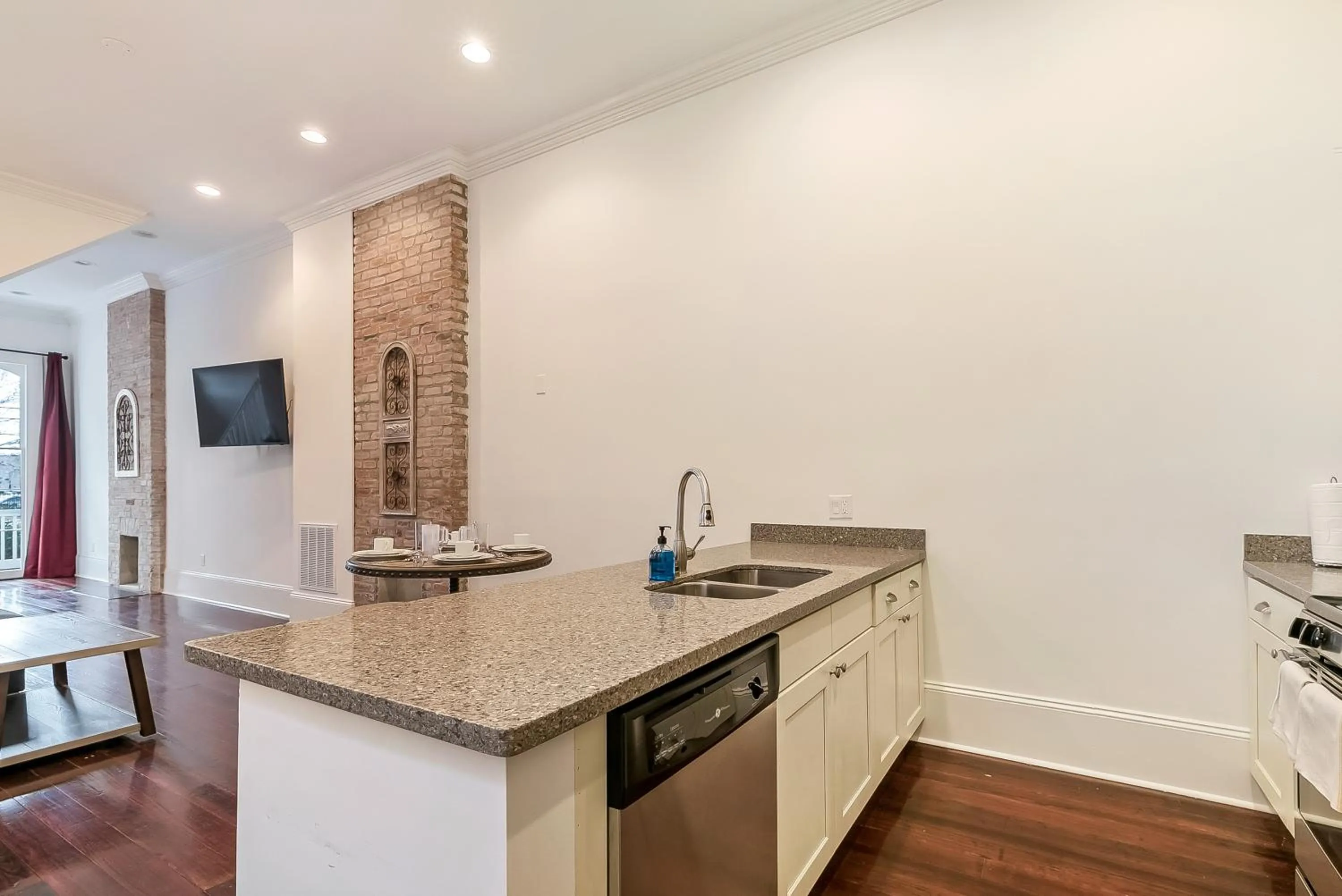 Kitchen or kitchenette in Charming 2BR on Carondelet by Hosteeva