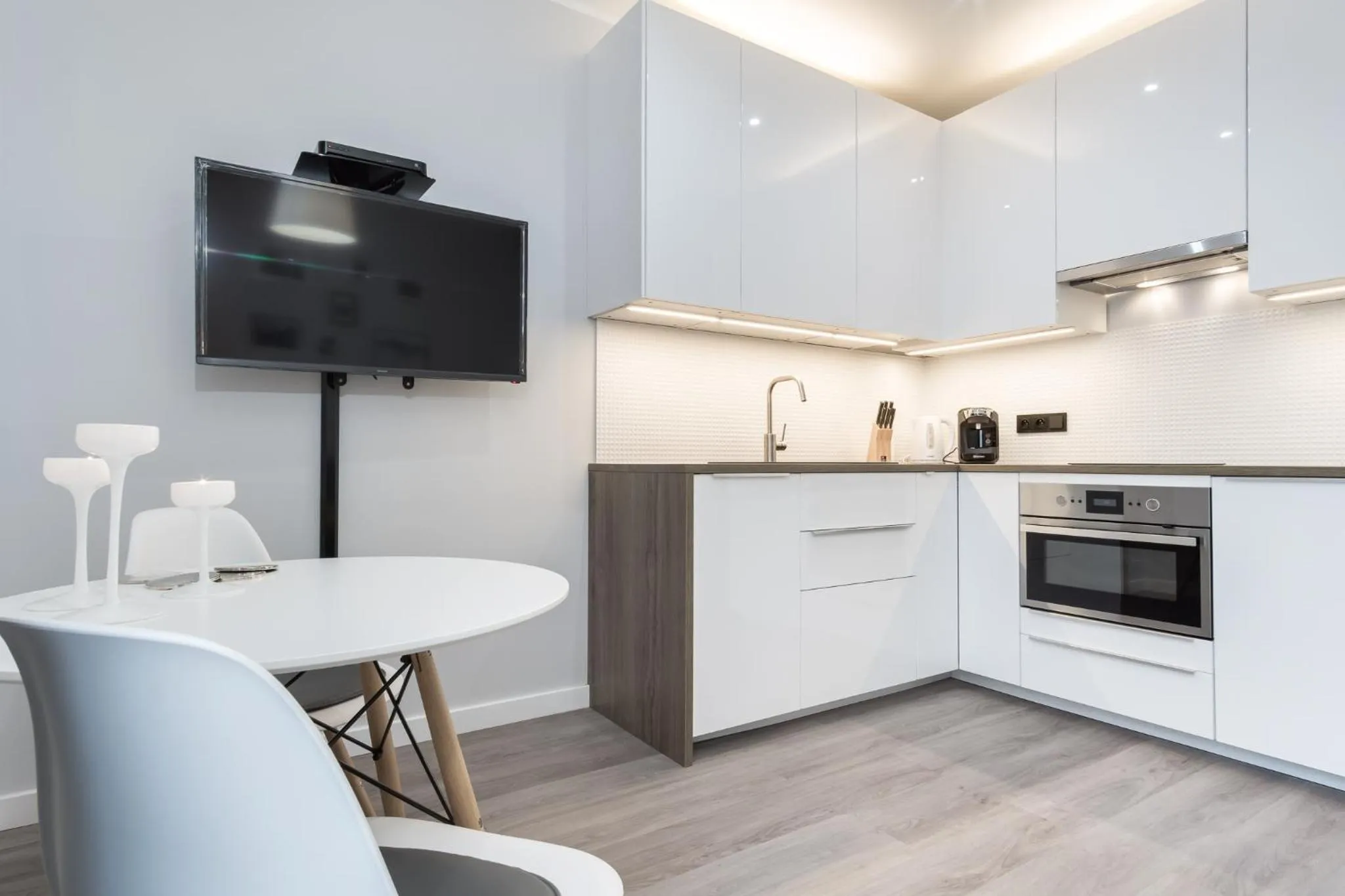 TV and multimedia in Elite Apartments SPA Zone