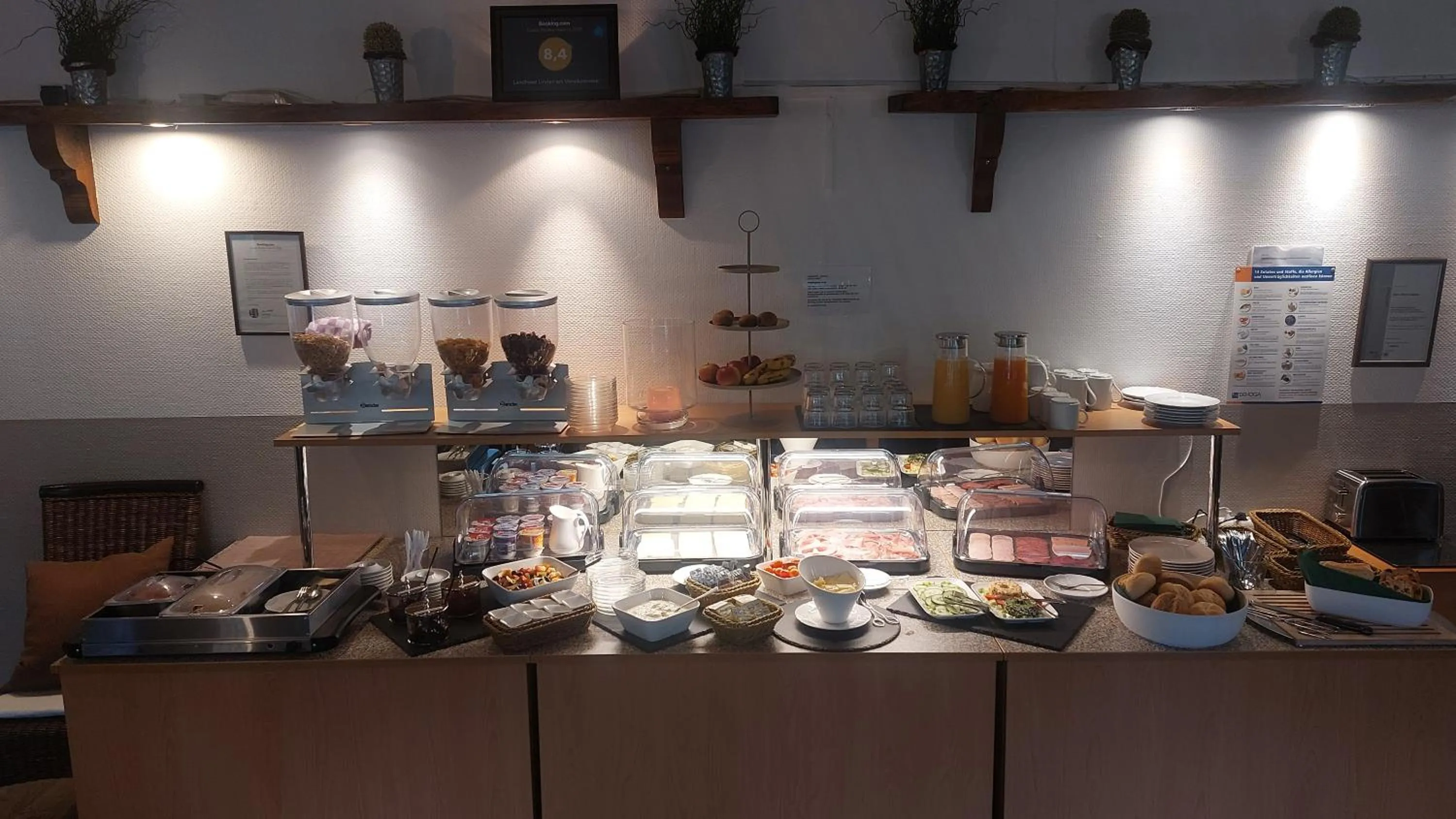 Buffet breakfast in Landhotel Linden am Venekotensee