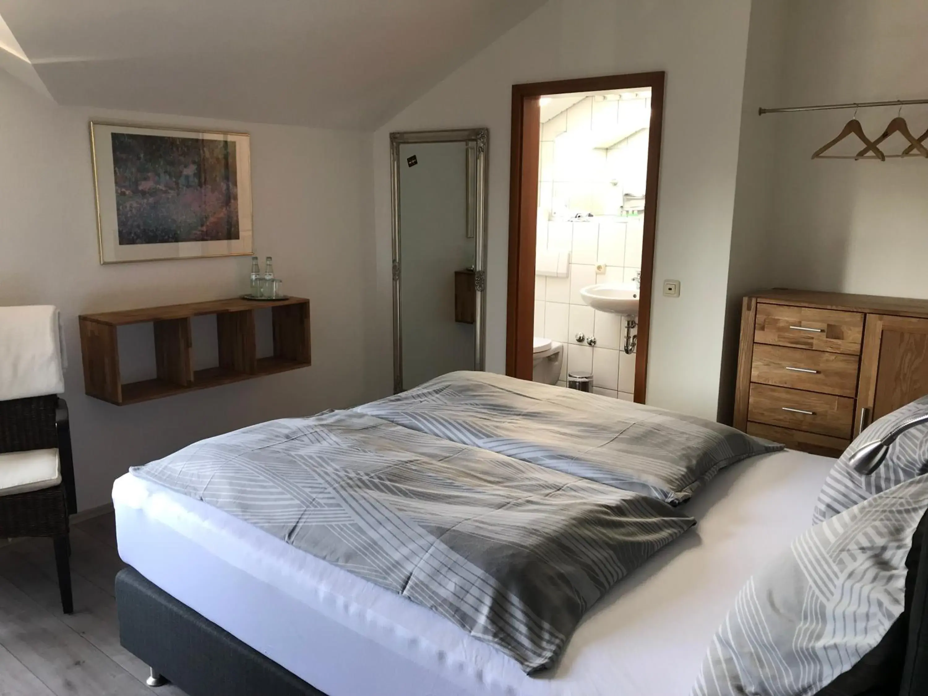 Decorative detail, Bed in Landhotel Linden am Venekotensee Decorative detail, Bed in Landhotel Linden am Venekotensee