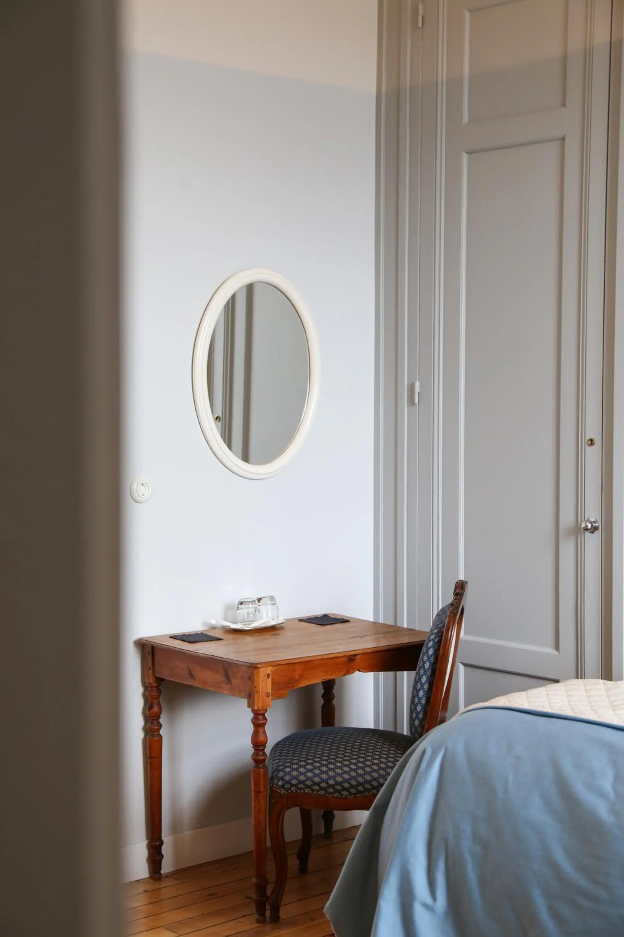 Bedroom, Bed in Château Haute Roche