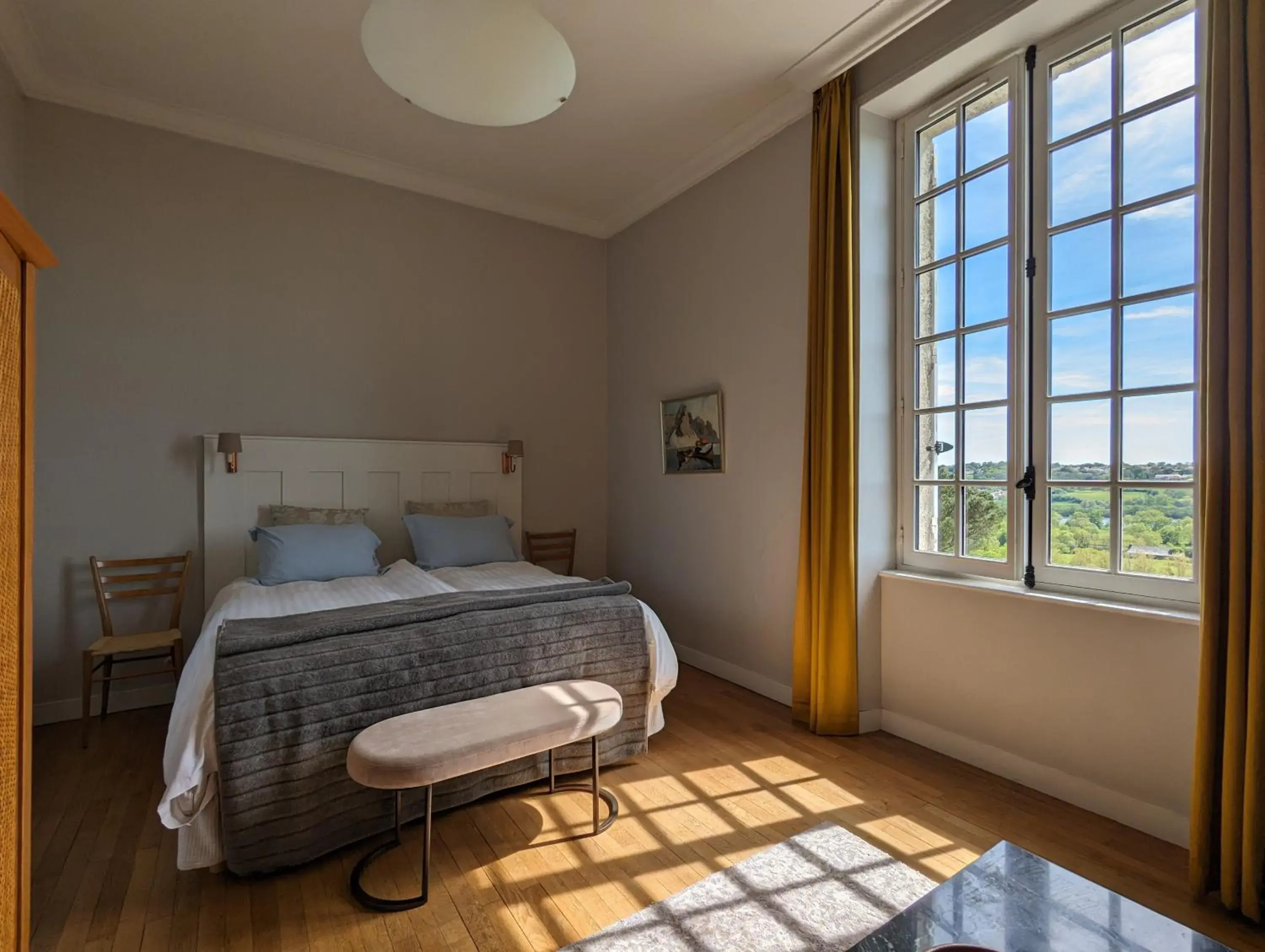 Deluxe Twin Room in Château Haute Roche Deluxe Twin Room in Château Haute Roche