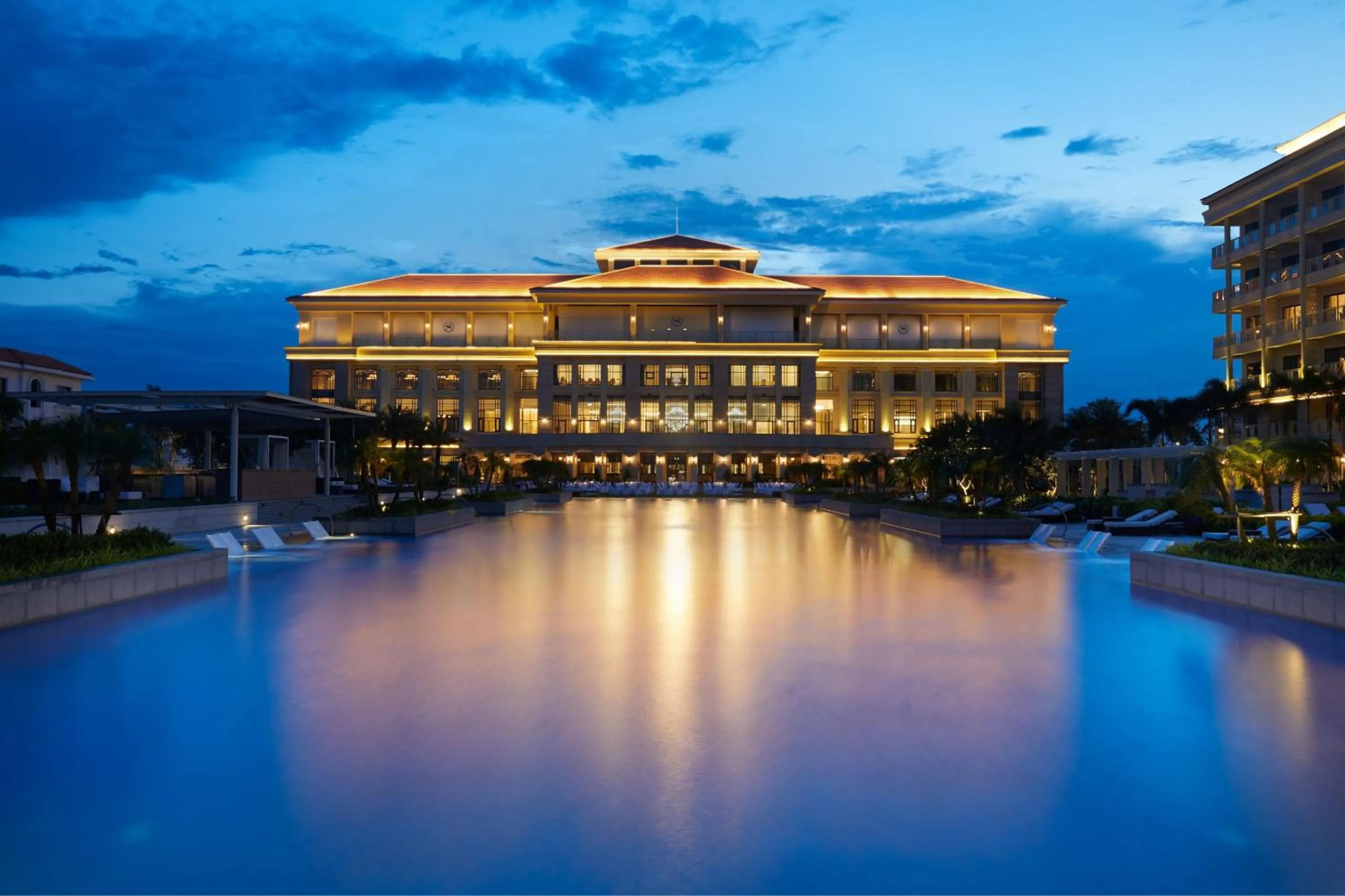 Property building in Sheraton Grand Danang Beach Resort & Spa