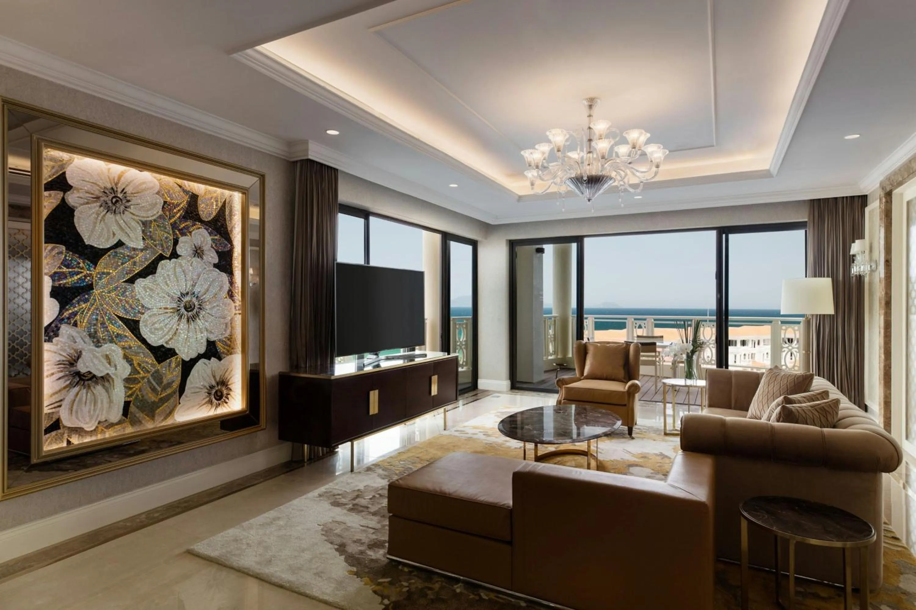 Living room in Sheraton Grand Danang Beach Resort & Spa