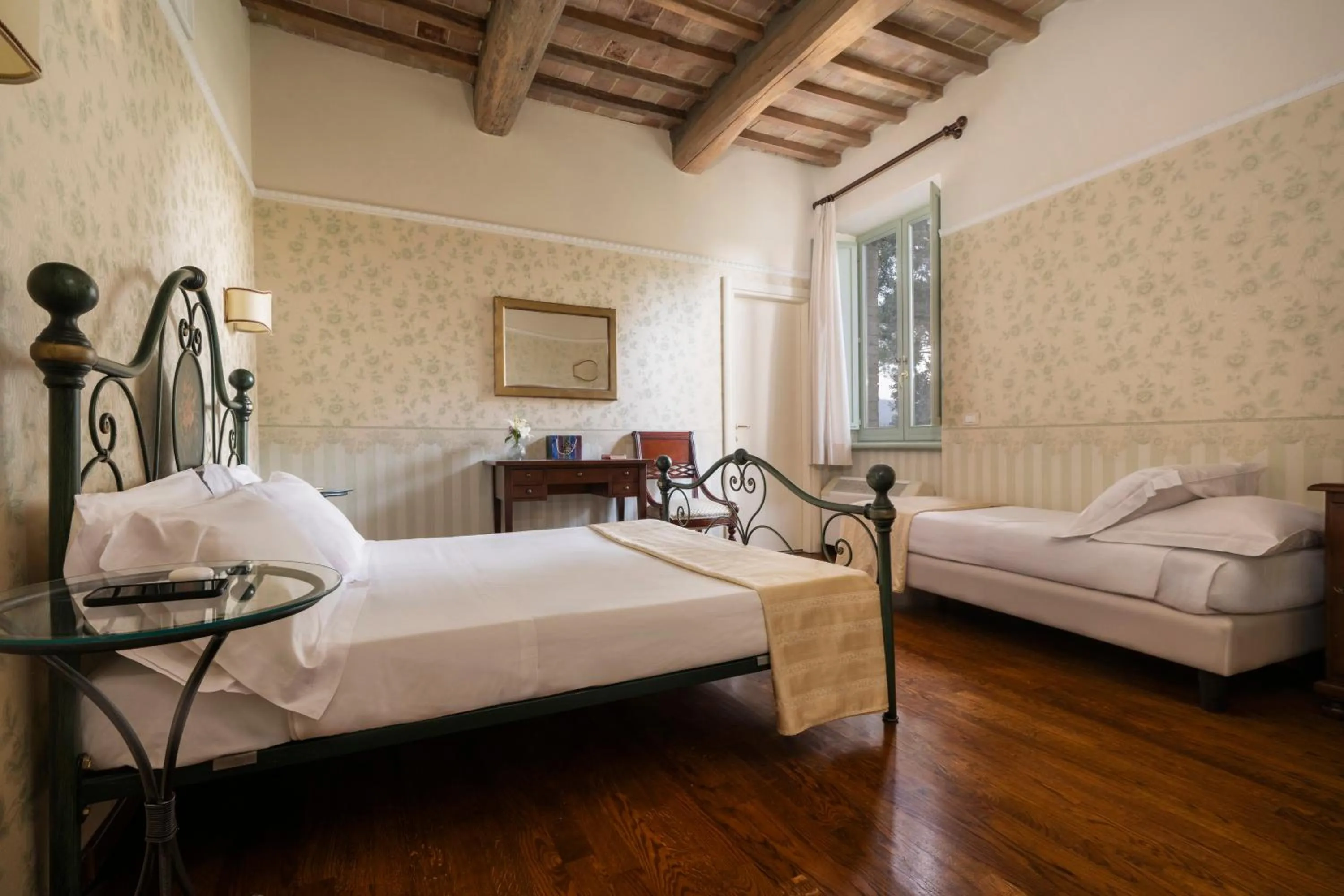 Bed in Relais Parco Dei Cavalieri Assisi
