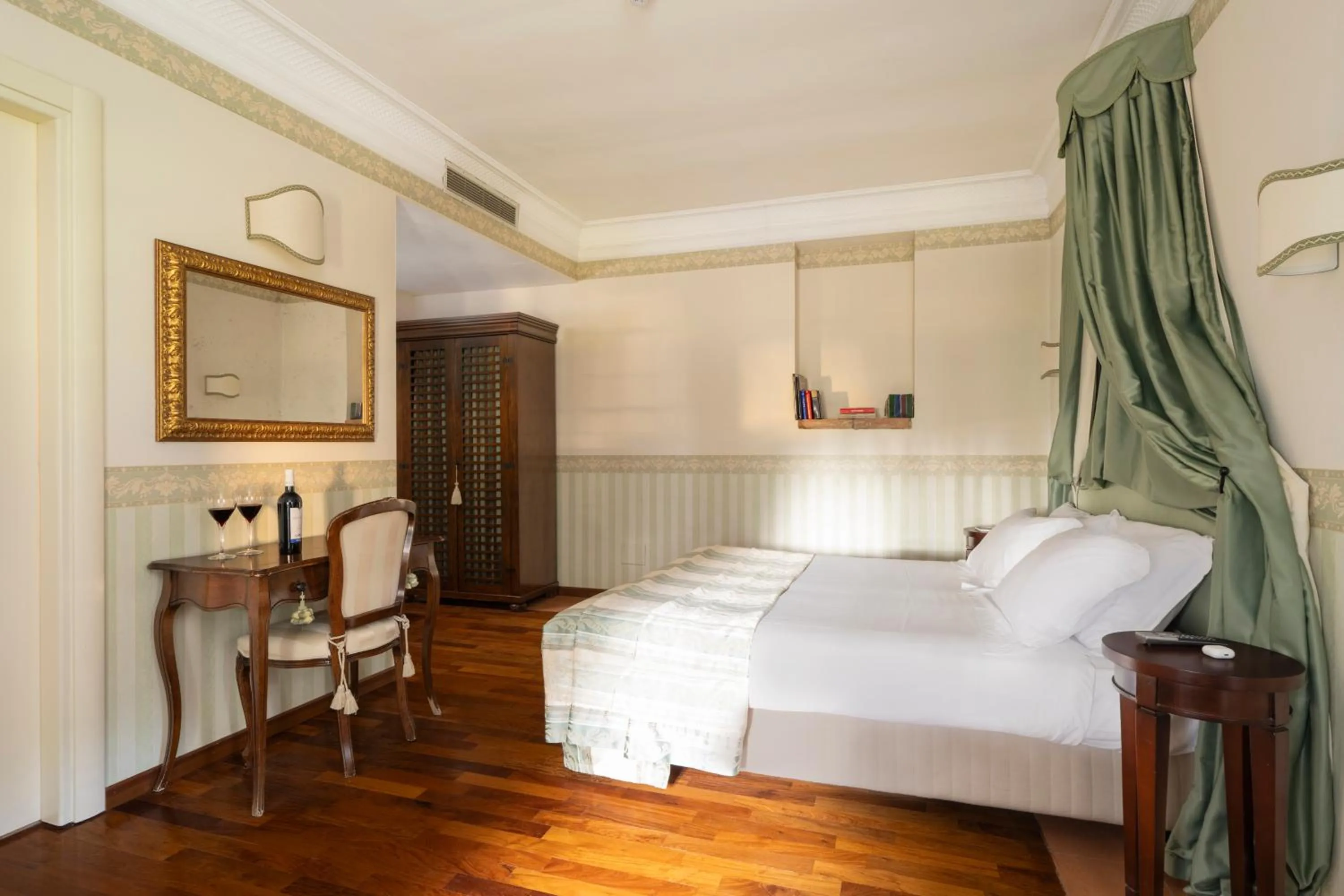 Bed in Relais Parco Dei Cavalieri Assisi