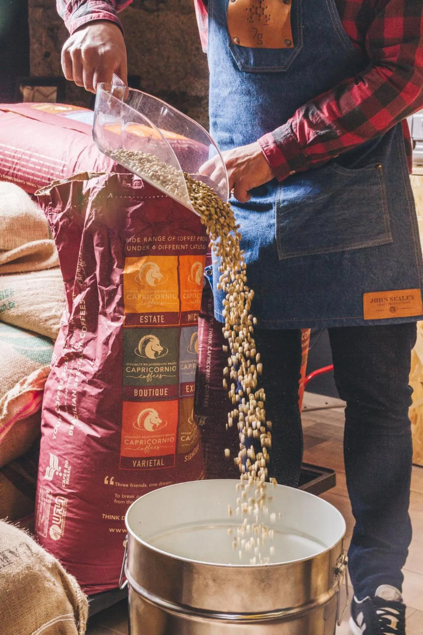 Restaurant/places to eat in 7 Gaia Roaster Apartments