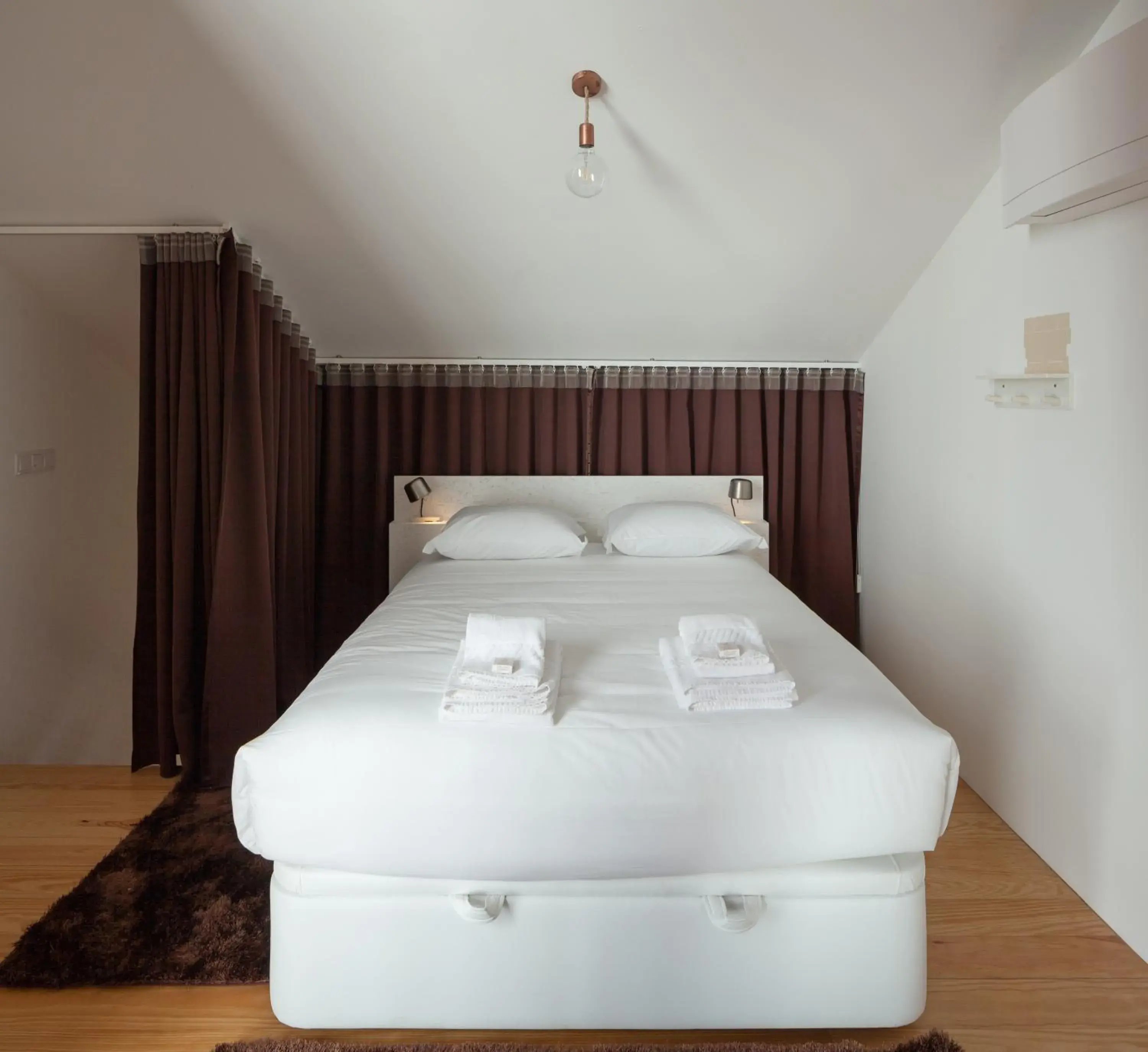 Apartment with Balcony in 7 Gaia Roaster Apartments Apartment with Balcony in 7 Gaia Roaster Apartments