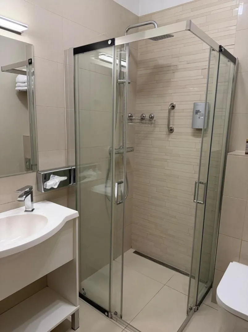 Bathroom in Hotel Inter