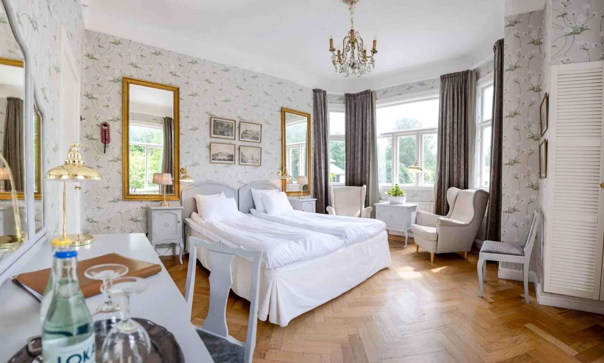 Property building, Bed in Villa Gransholm
