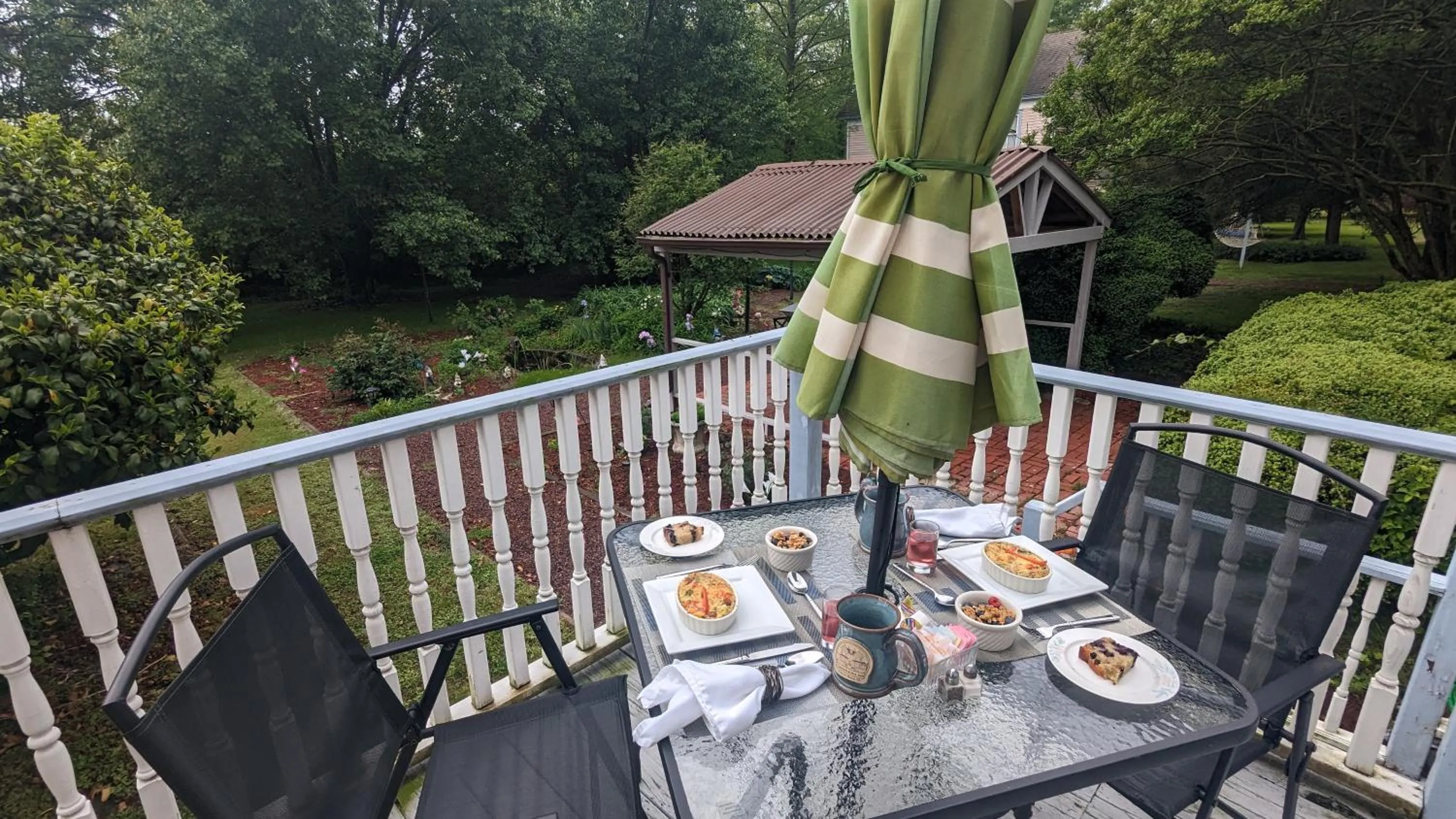 Patio in Garden and Sea Inn