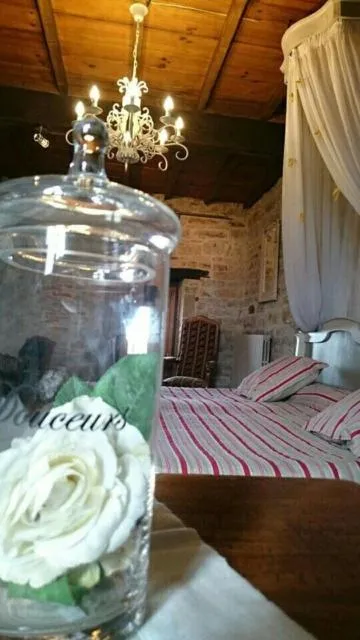 Twin Room with Shower in Auberge de La Halle