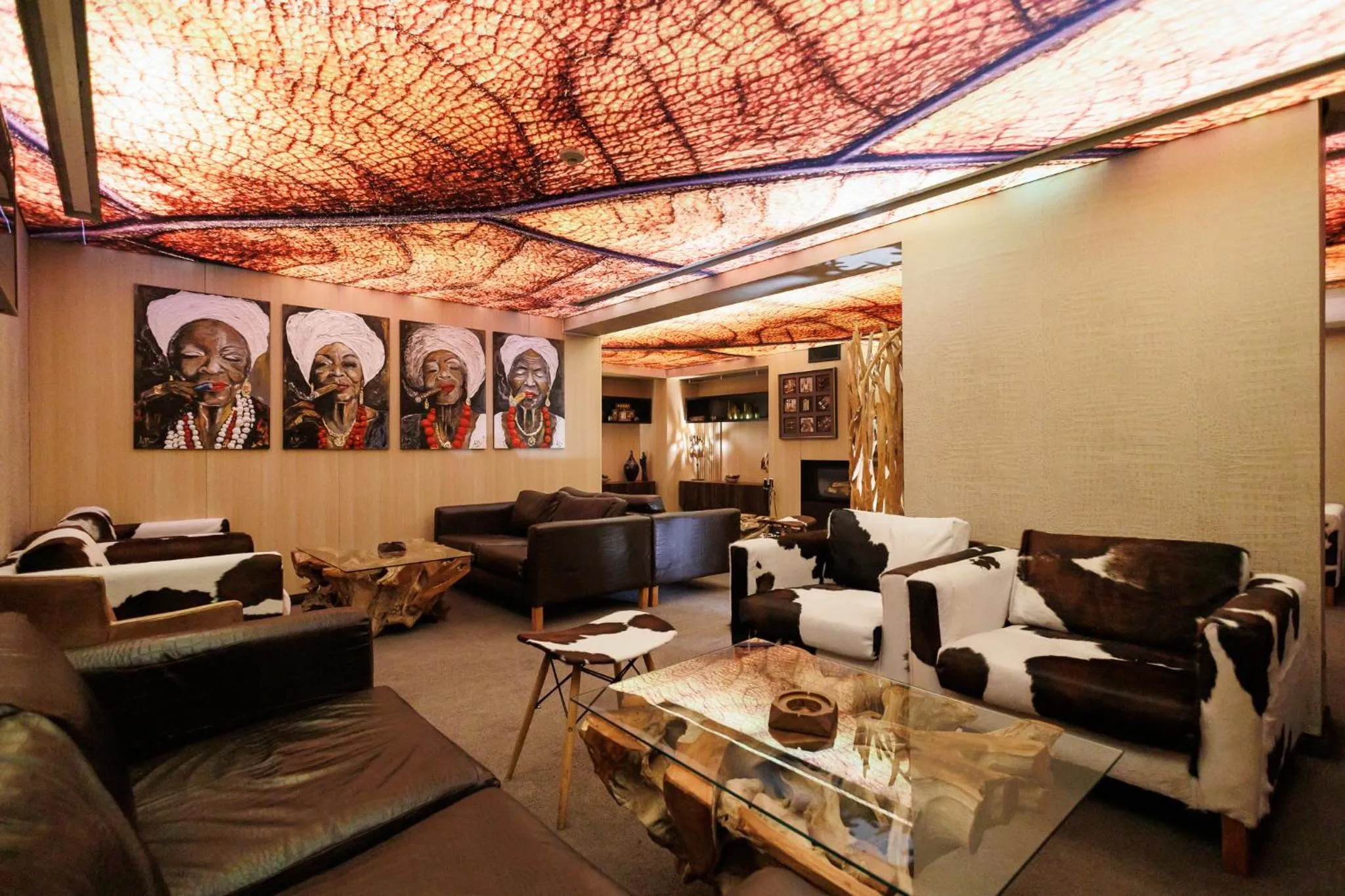 Lounge or bar in Lucky Bansko Aparthotel SPA & Relax