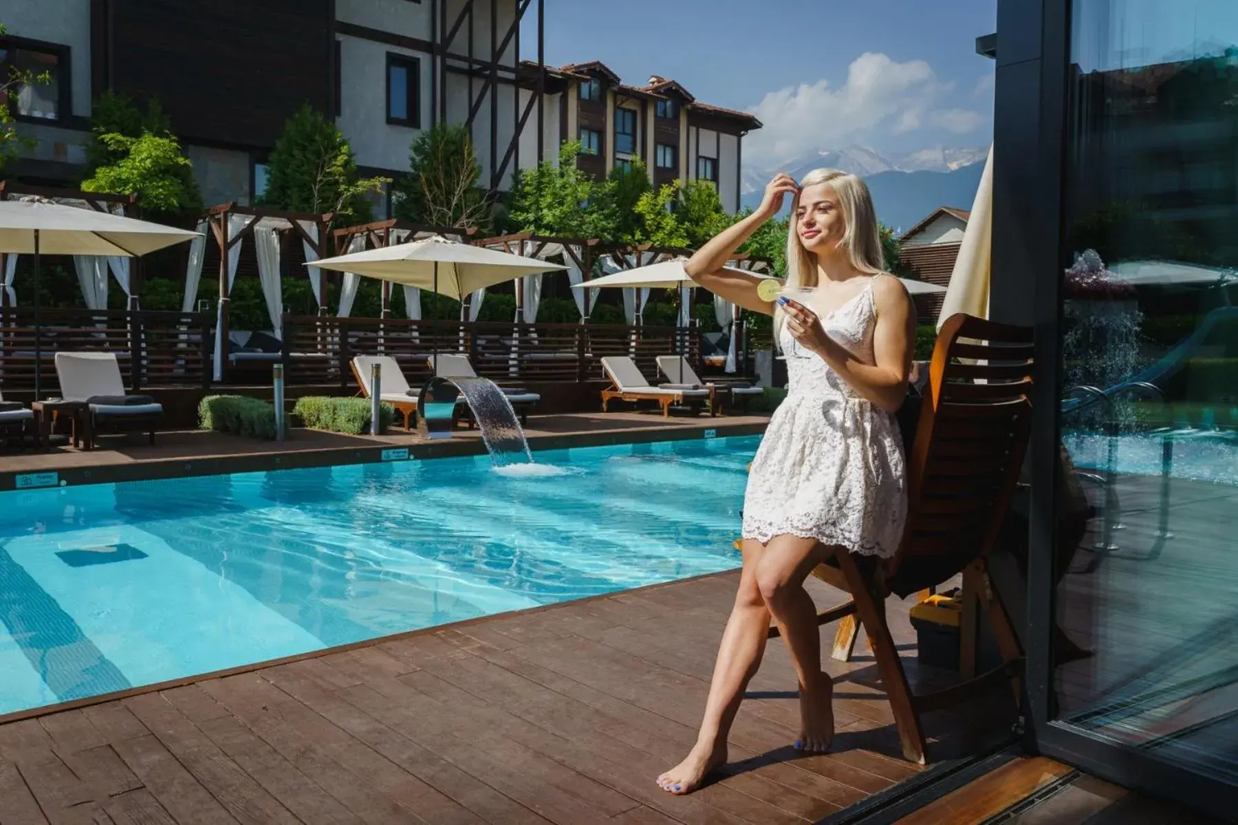Swimming pool in Lucky Bansko Aparthotel SPA & Relax Swimming pool in Lucky Bansko Aparthotel SPA & Relax