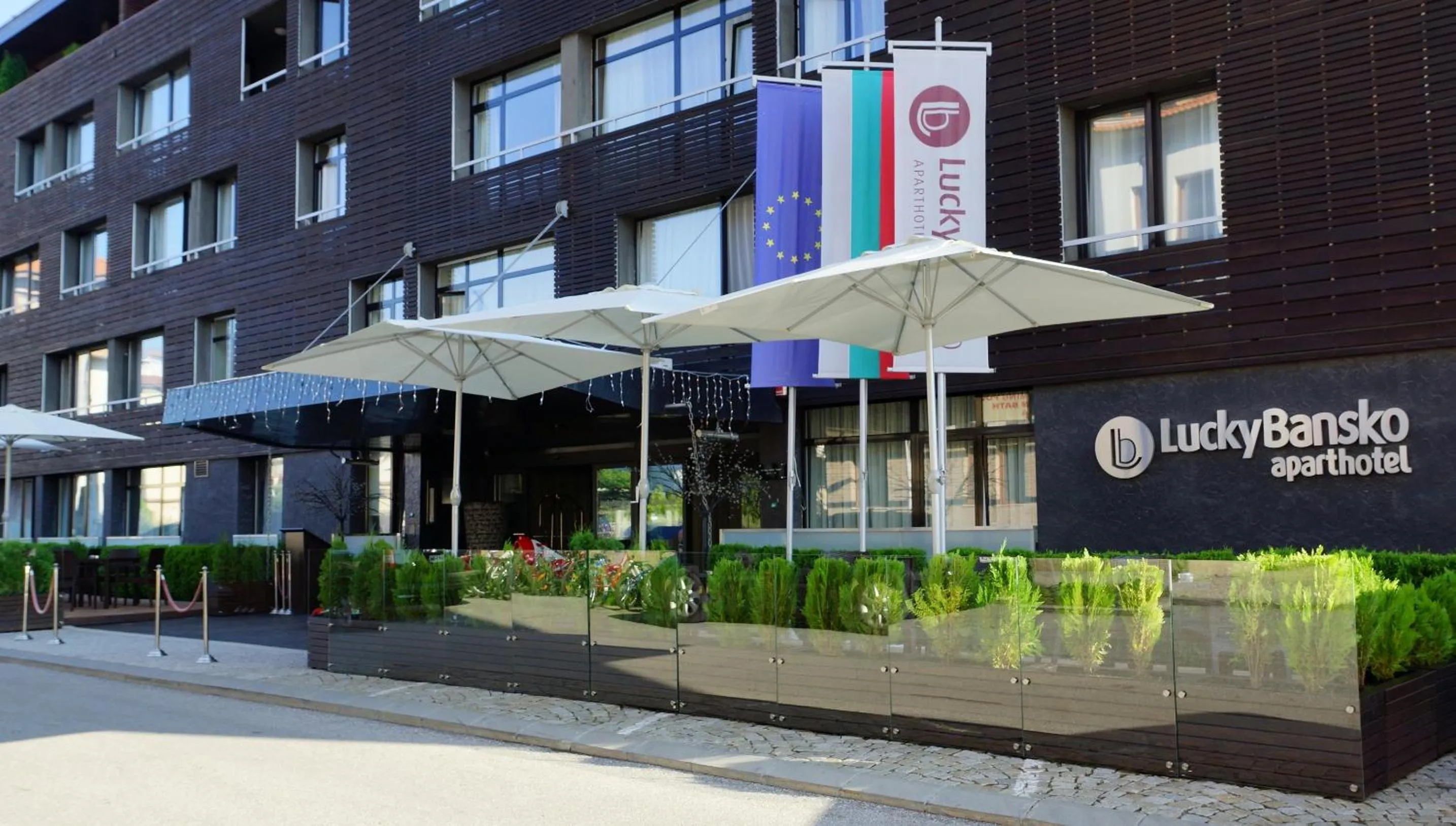 Property building in Lucky Bansko Aparthotel SPA & Relax