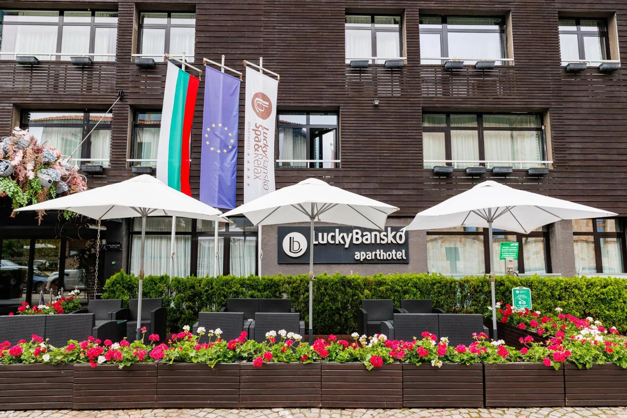 Property building in Lucky Bansko Aparthotel SPA & Relax
