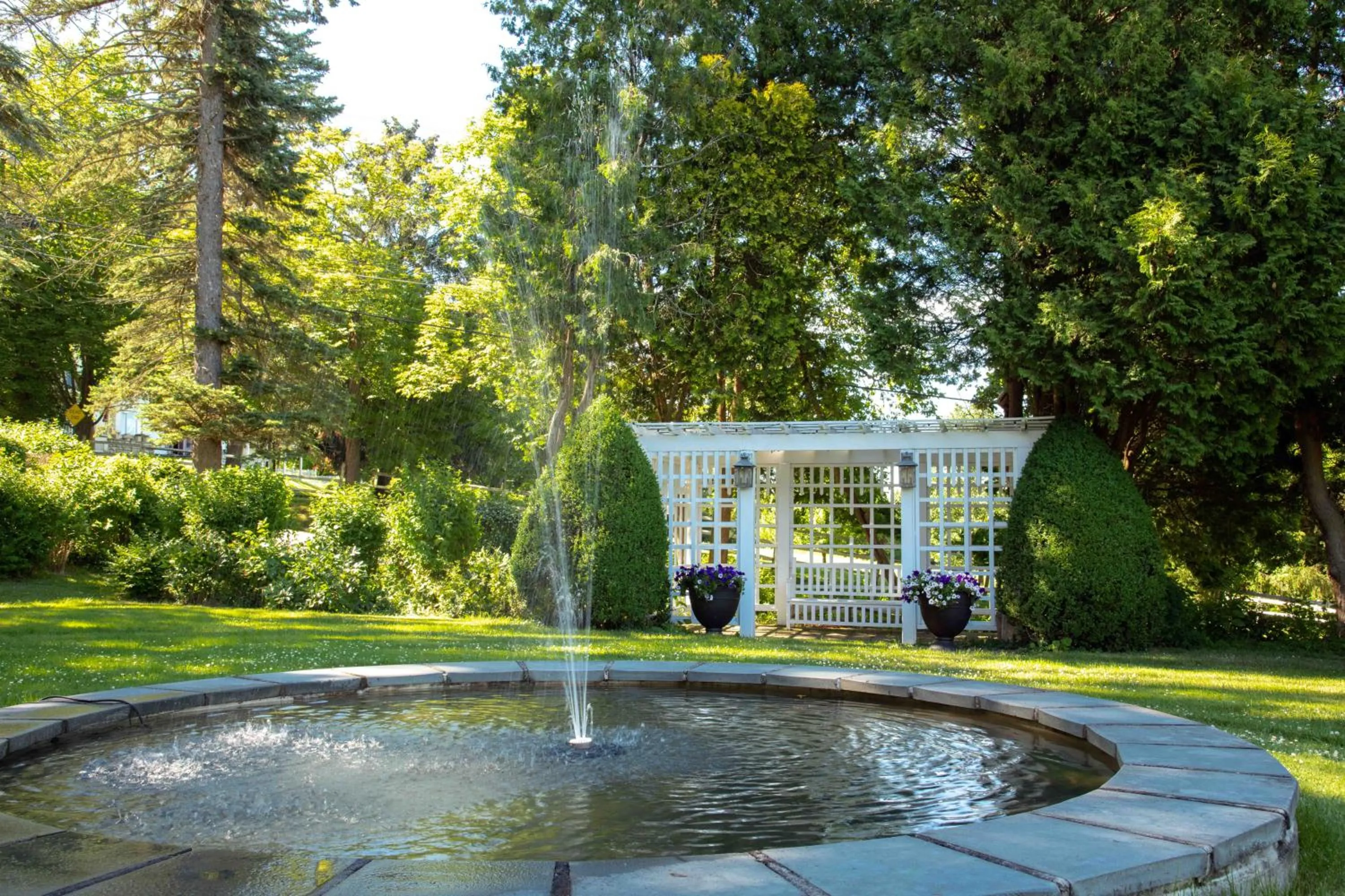 Garden view in Idlwilde Inn