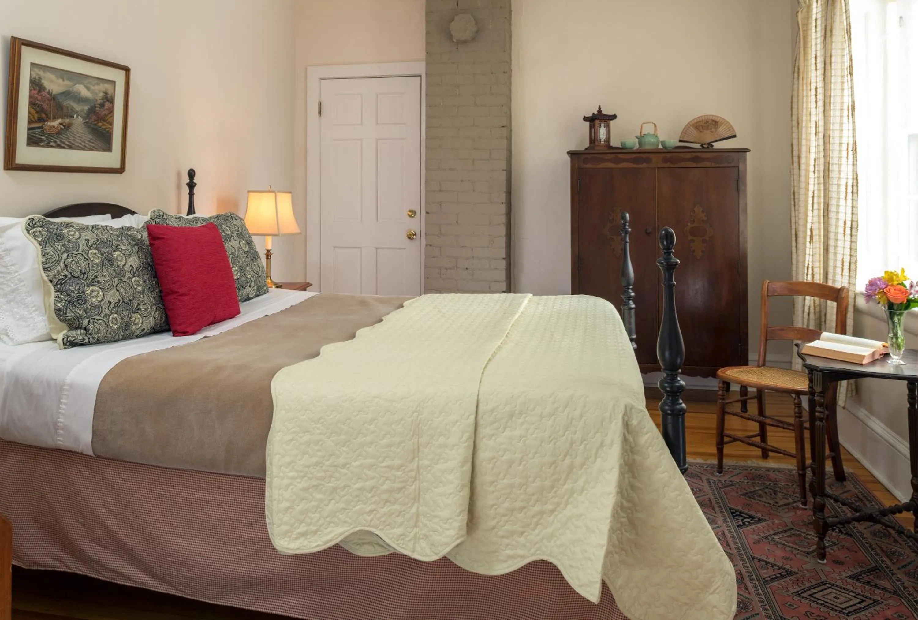 Bedroom, Bed in Idlwilde Inn