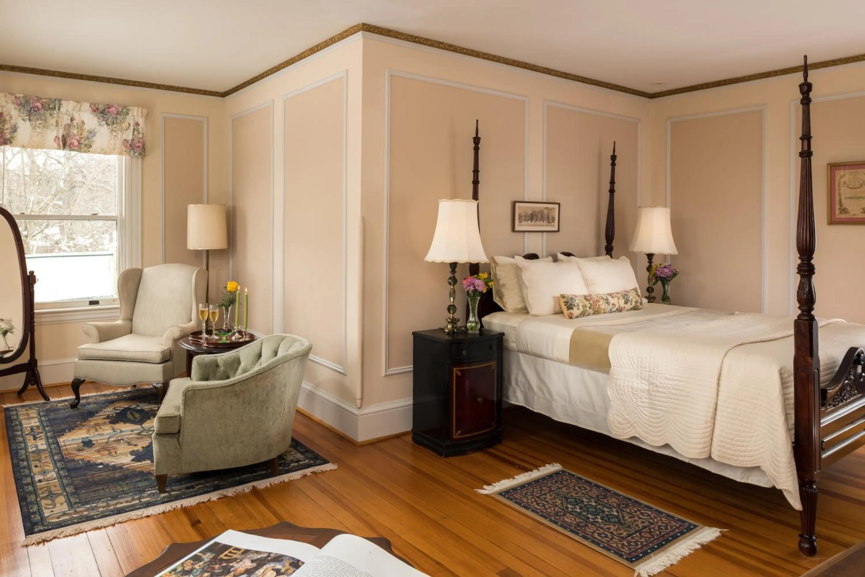 Bedroom, Bed in Idlwilde Inn