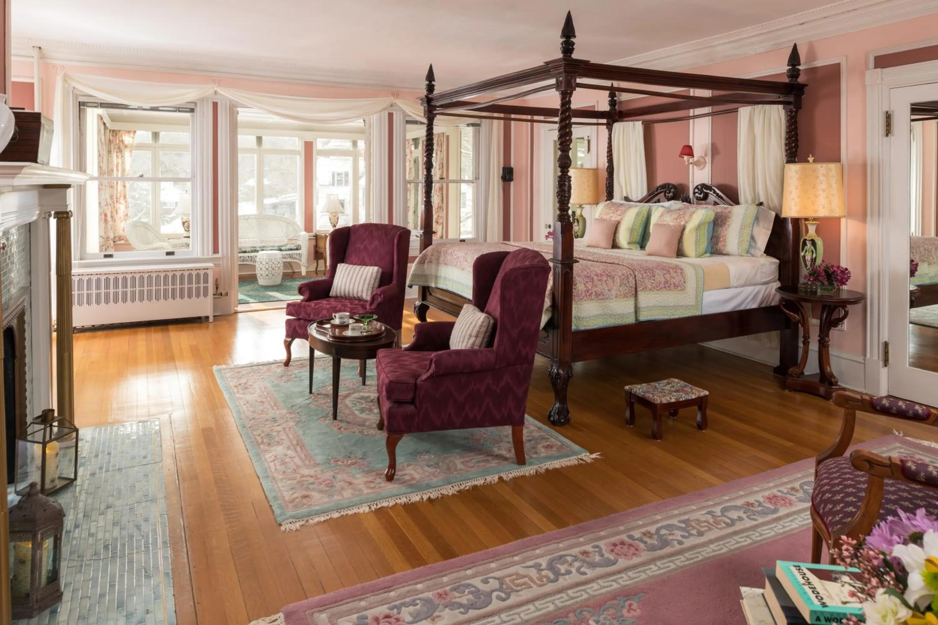 Bedroom, Bed in Idlwilde Inn