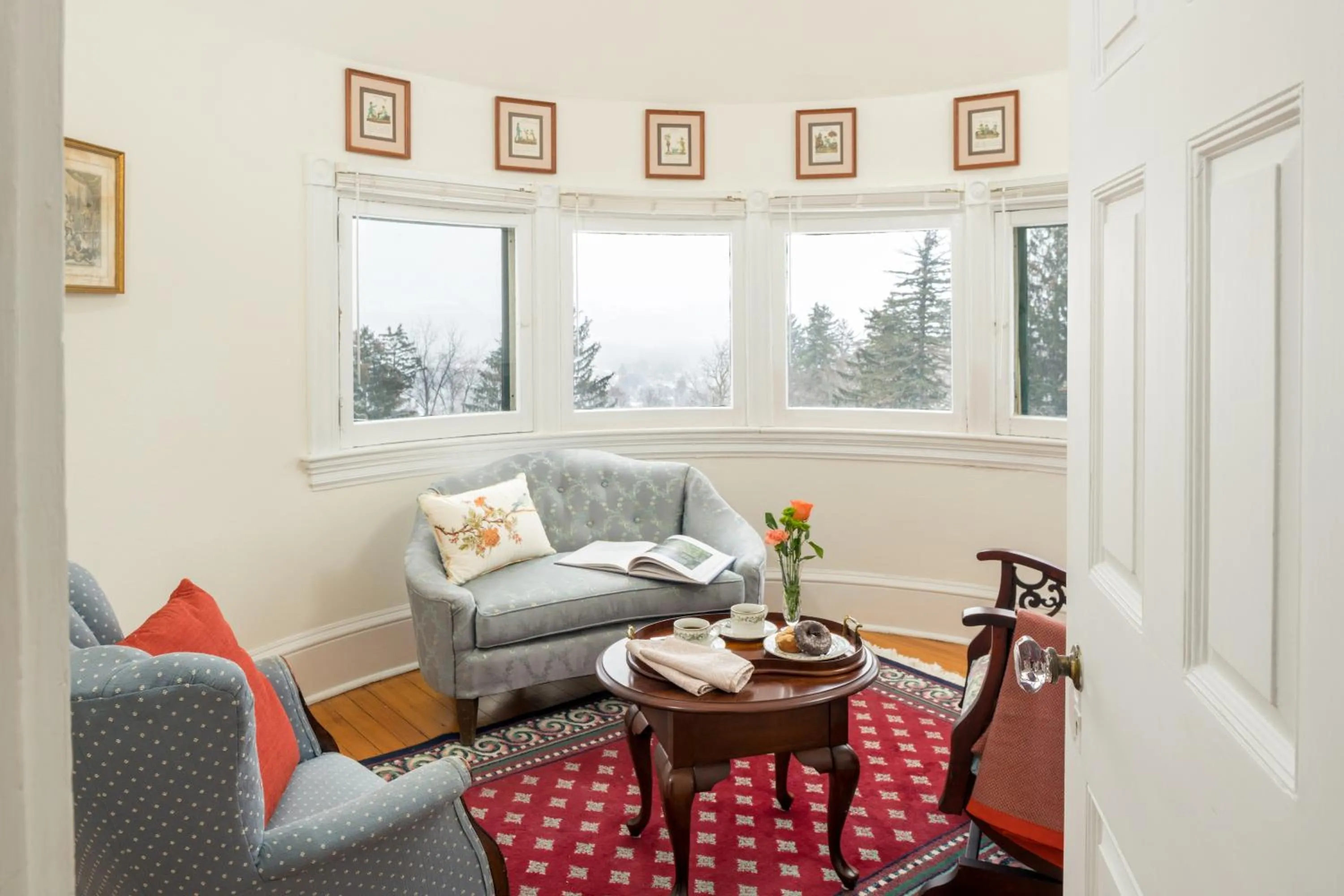 Seating area in Idlwilde Inn
