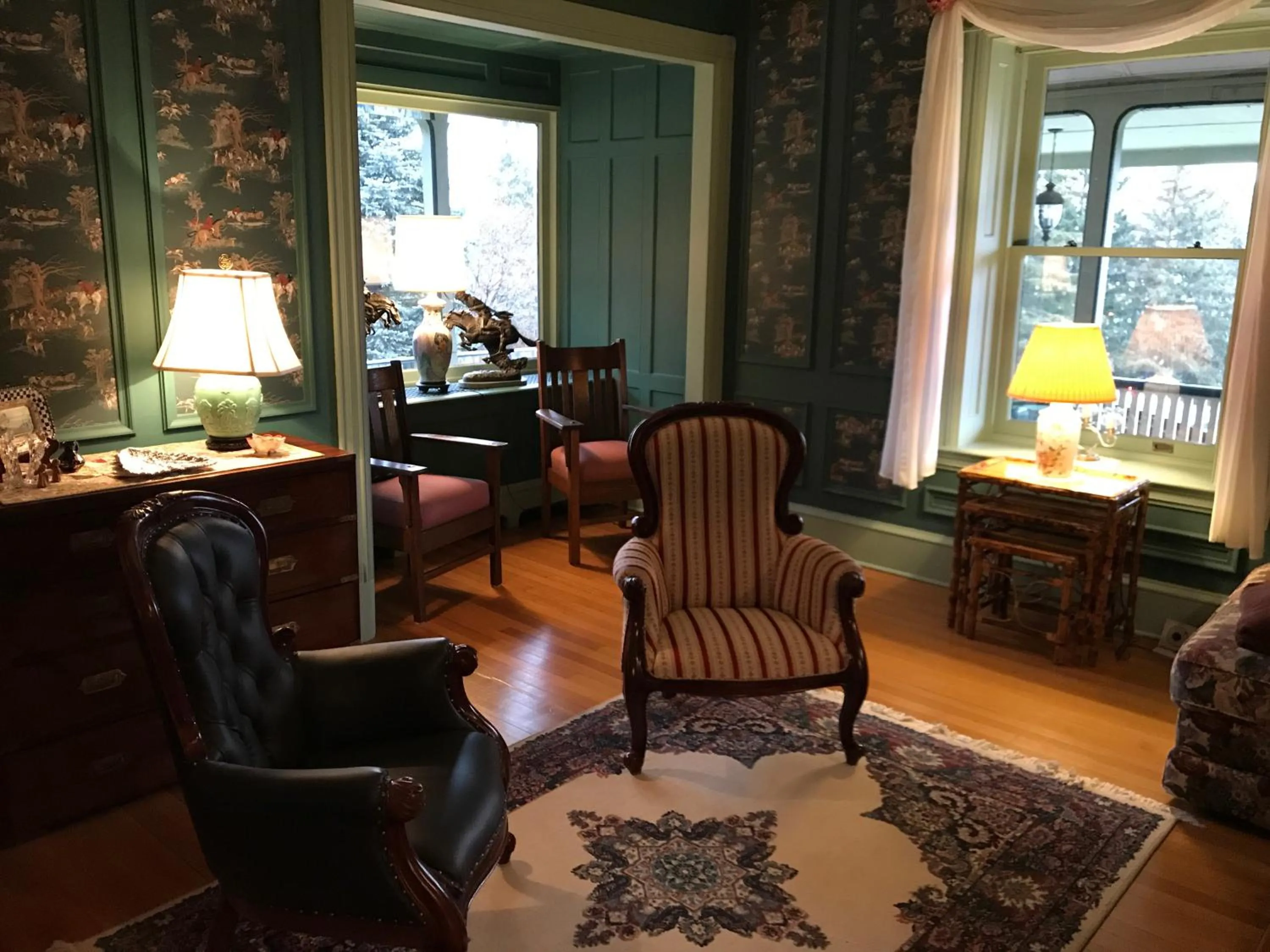 Library in Idlwilde Inn