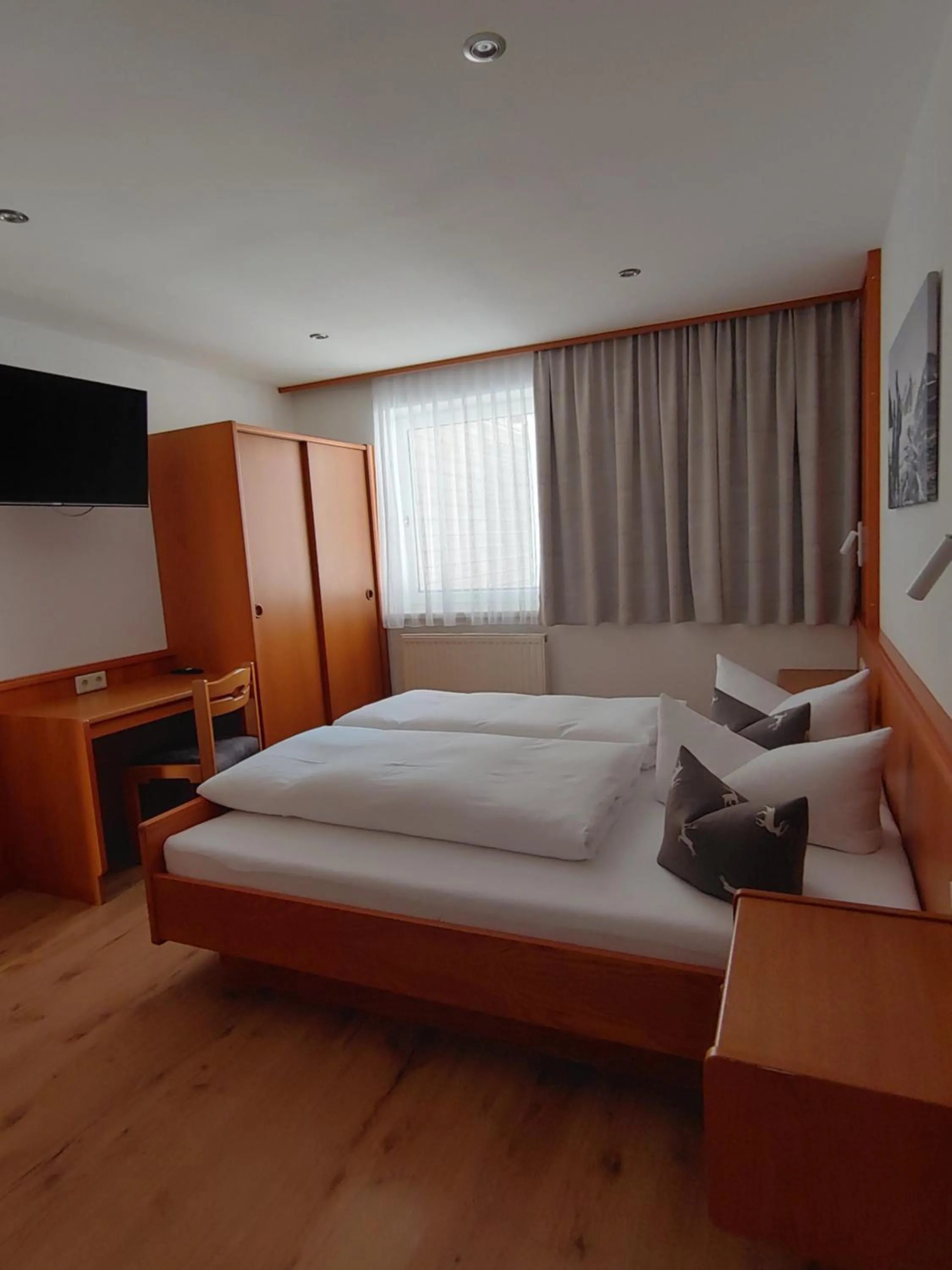 Bed in Haus Enzian