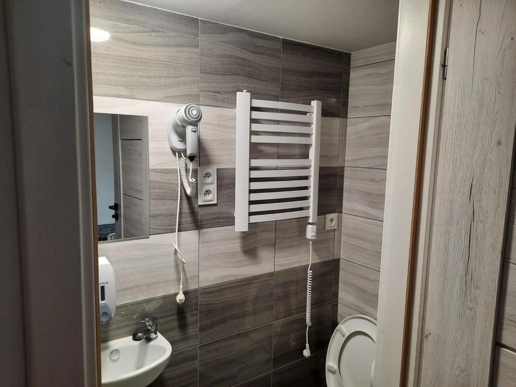 Bathroom in Lorf Hostel&Coffee