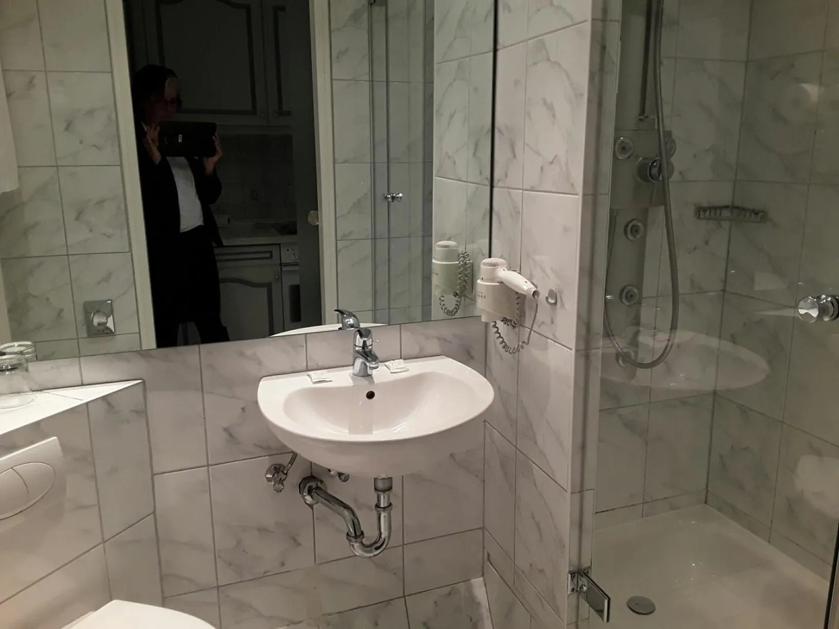 Shower in Top Appartements Roth am Strande