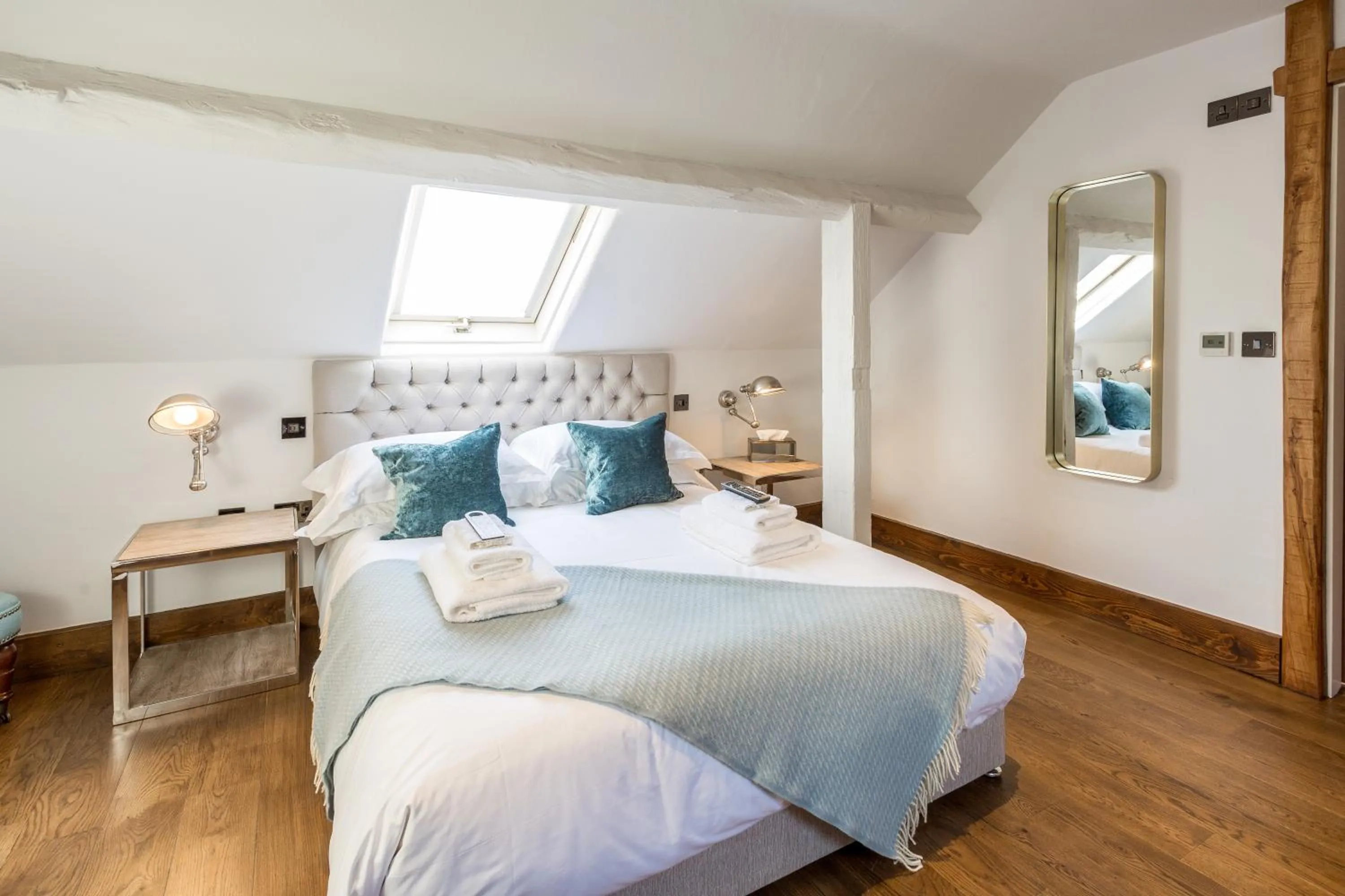 Bed in The Cow Dalbury