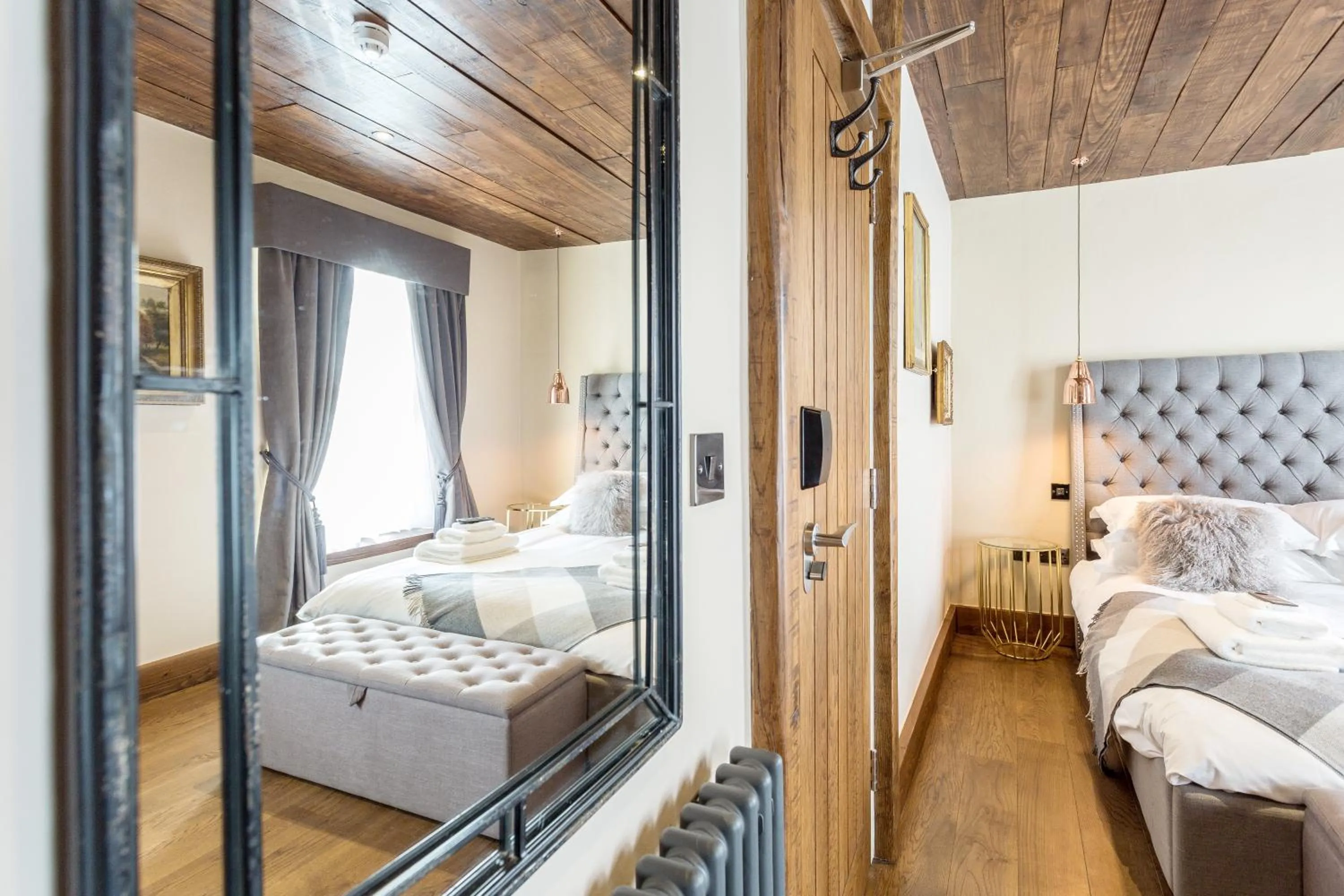 Bed in The Cow Dalbury