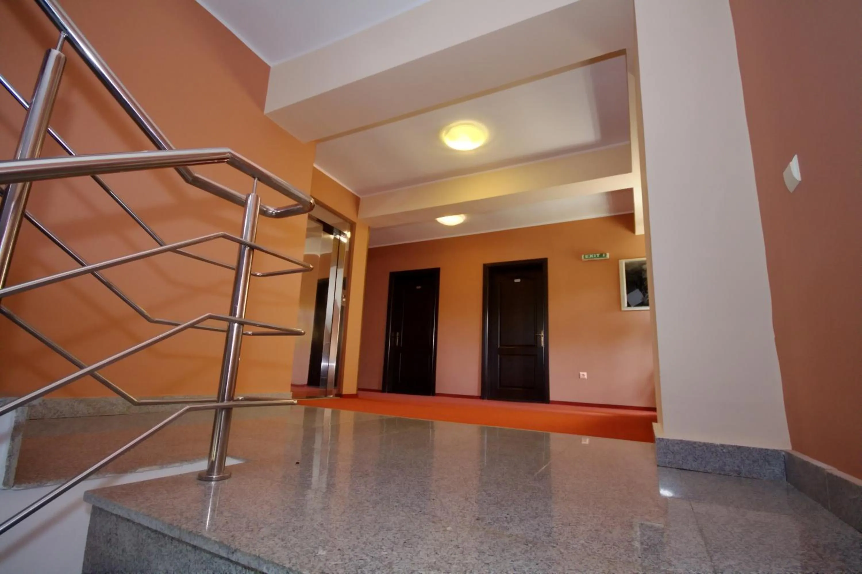 Decorative detail in Hotel City