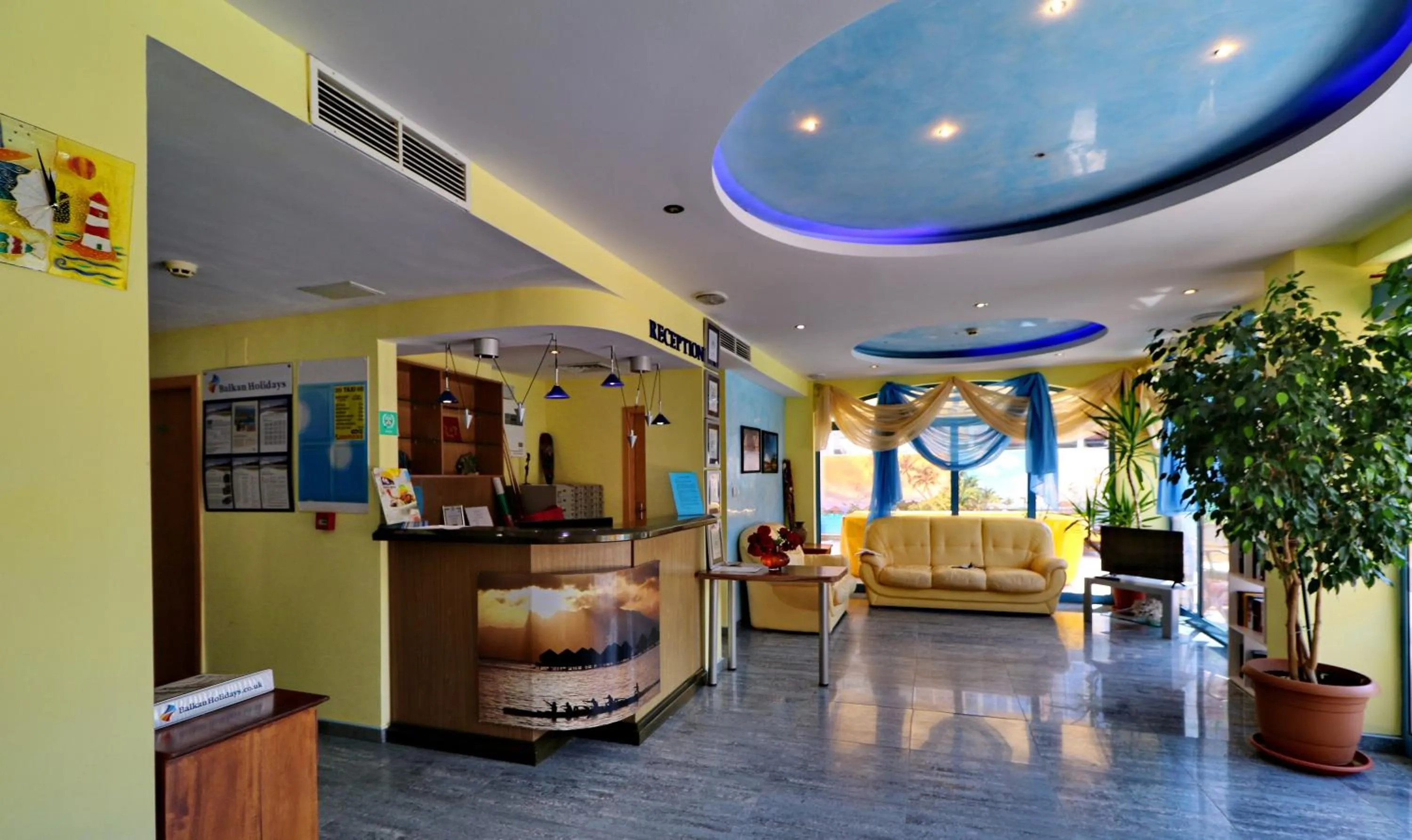 Lobby or reception in Bora Bora Hotel