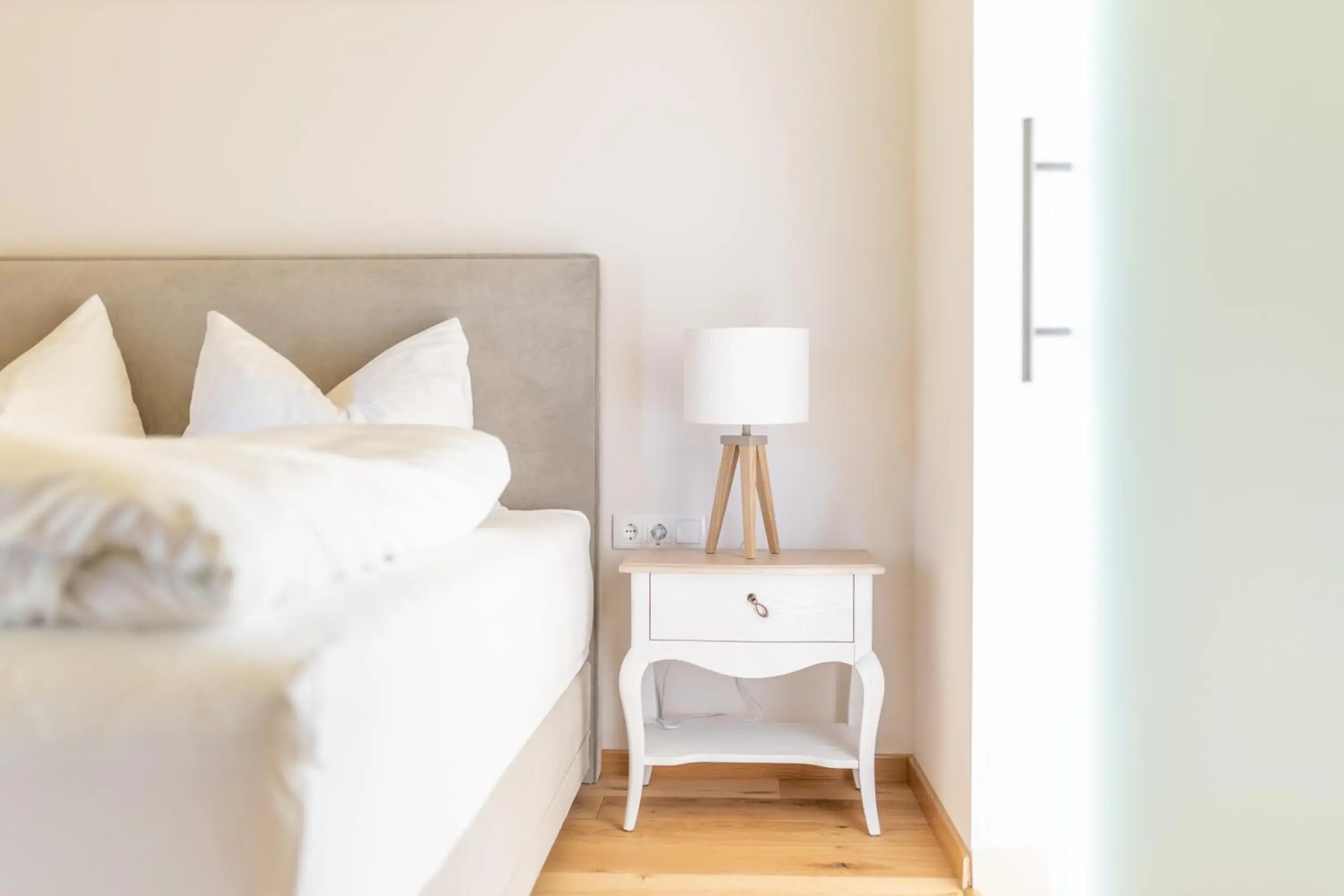 Large Double Room - single occupancy in Boutiquehotel Caravella Velden Large Double Room - single occupancy in Boutiquehotel Caravella Velden