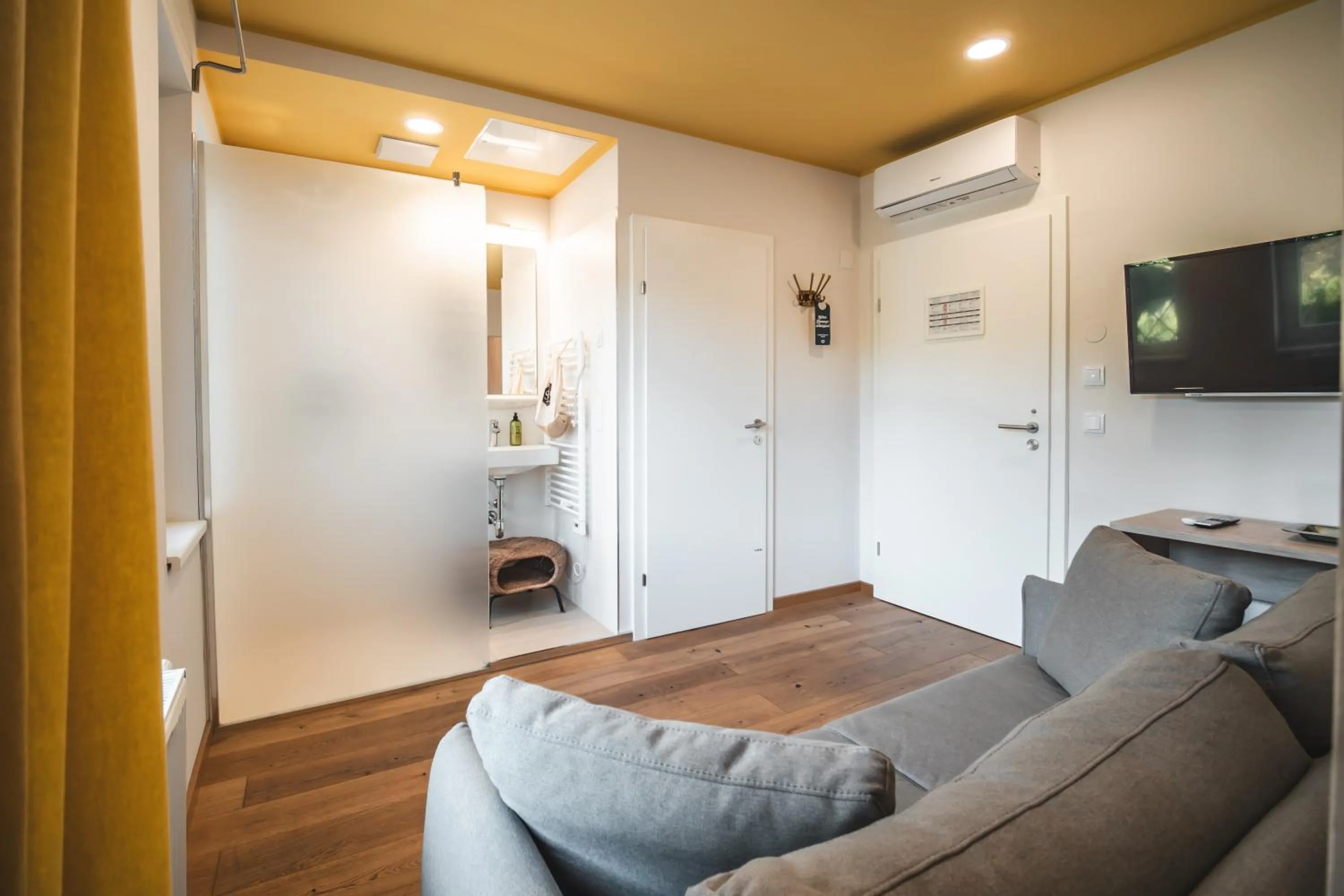 Shower in Boutiquehotel Caravella Velden by S4Y