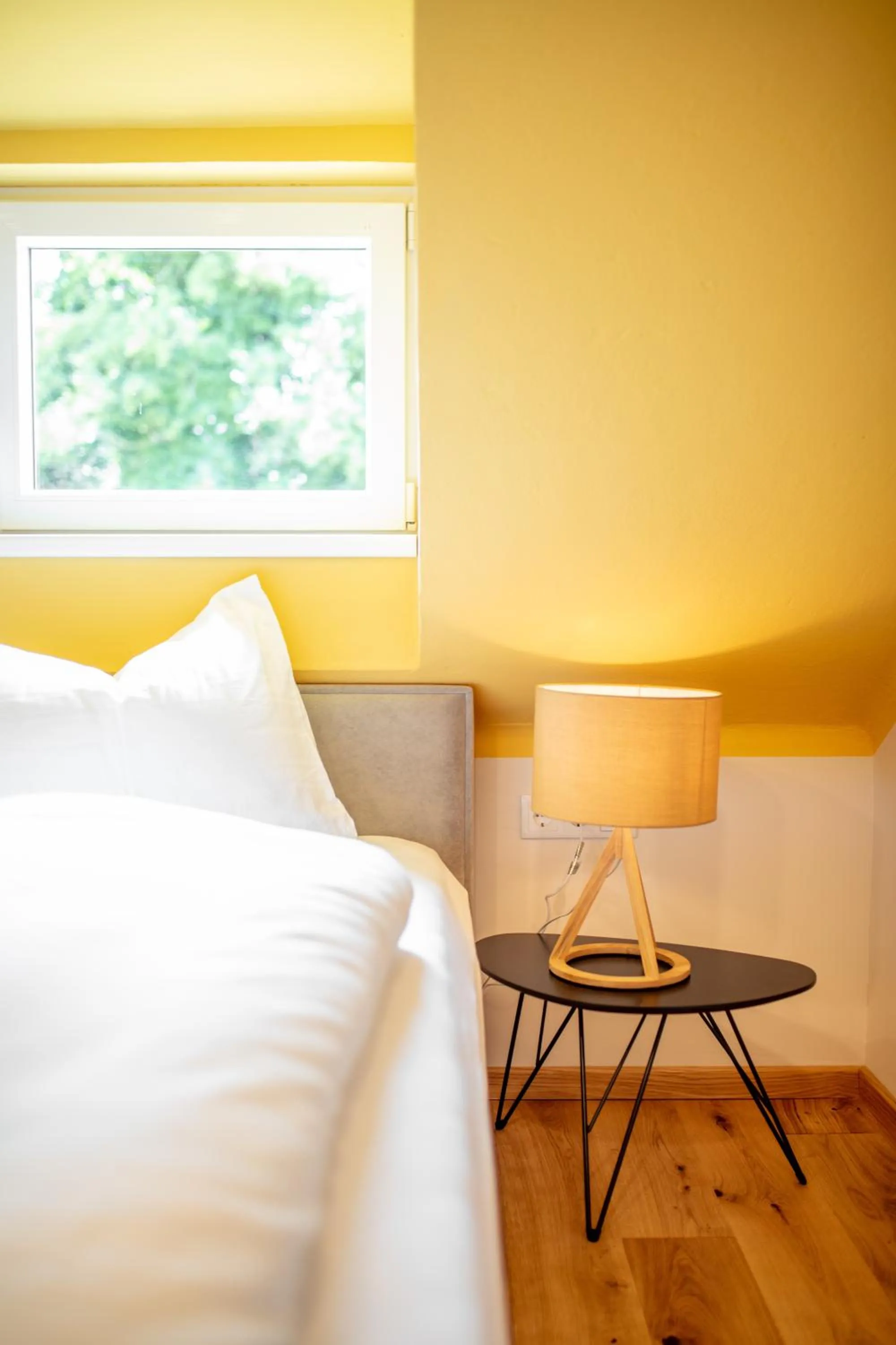 Property building, Bed in Boutiquehotel Caravella Velden by S4Y