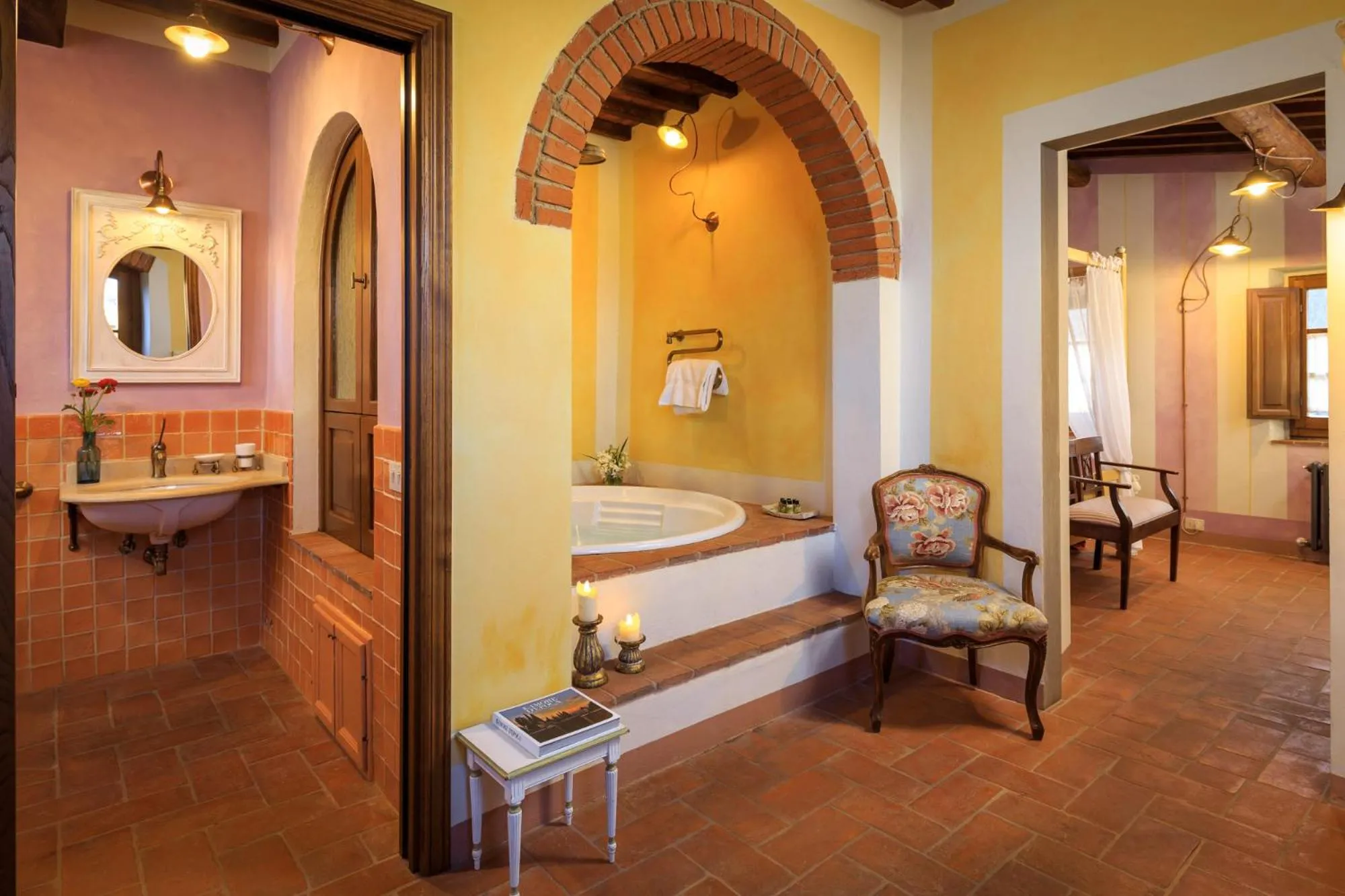 Shower, Bed in Le Lappe